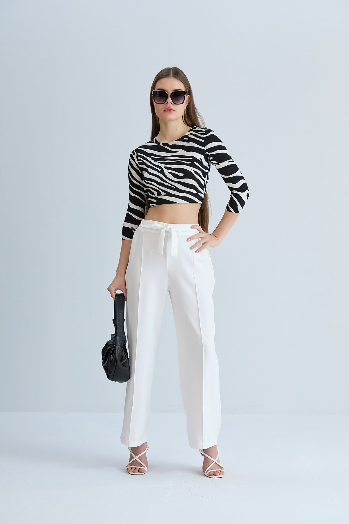 Kadın Beyaz Önü Bağcıklı Beli Lastikli Kumaş Pantolon - beyaz