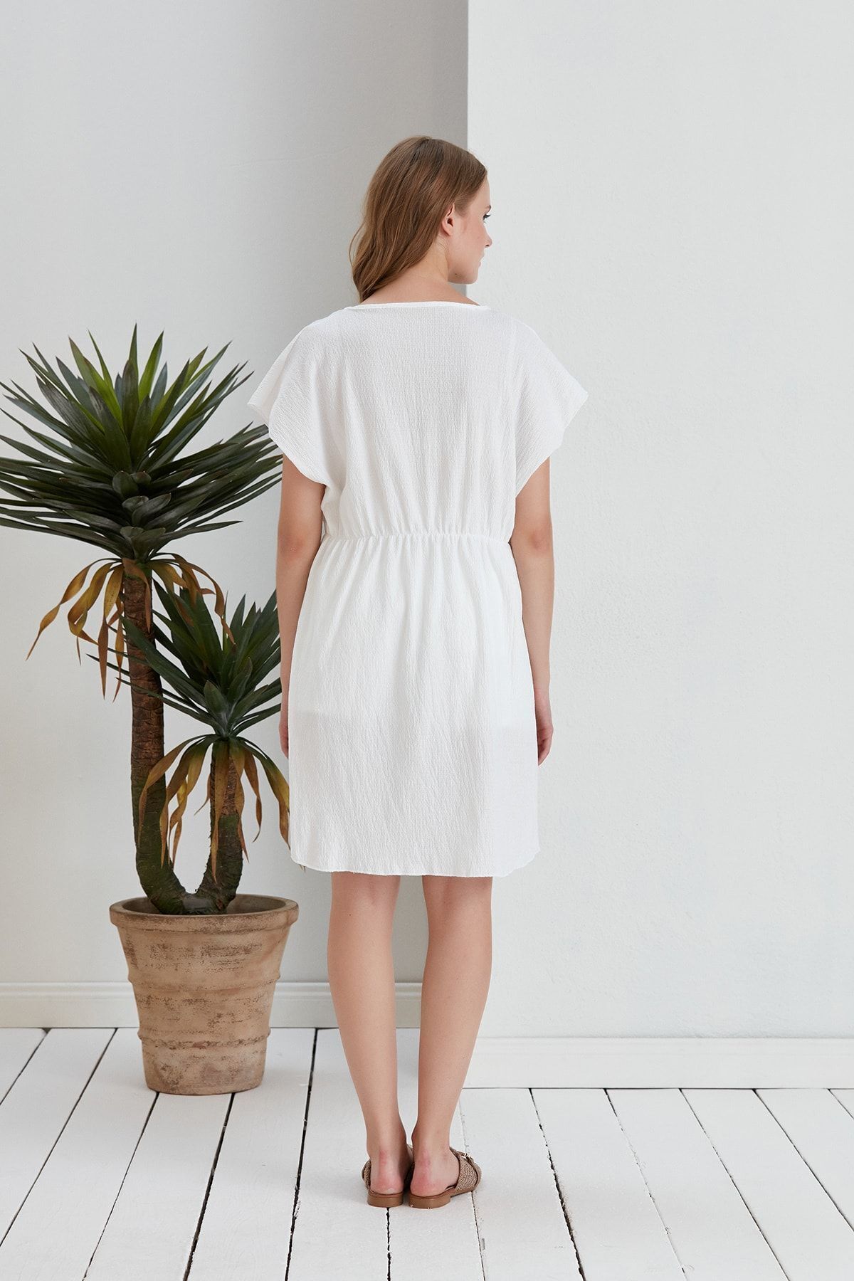 Kadın Beyaz Pareo Plaj Elbisesi Deniz Çıkışı - beyaz