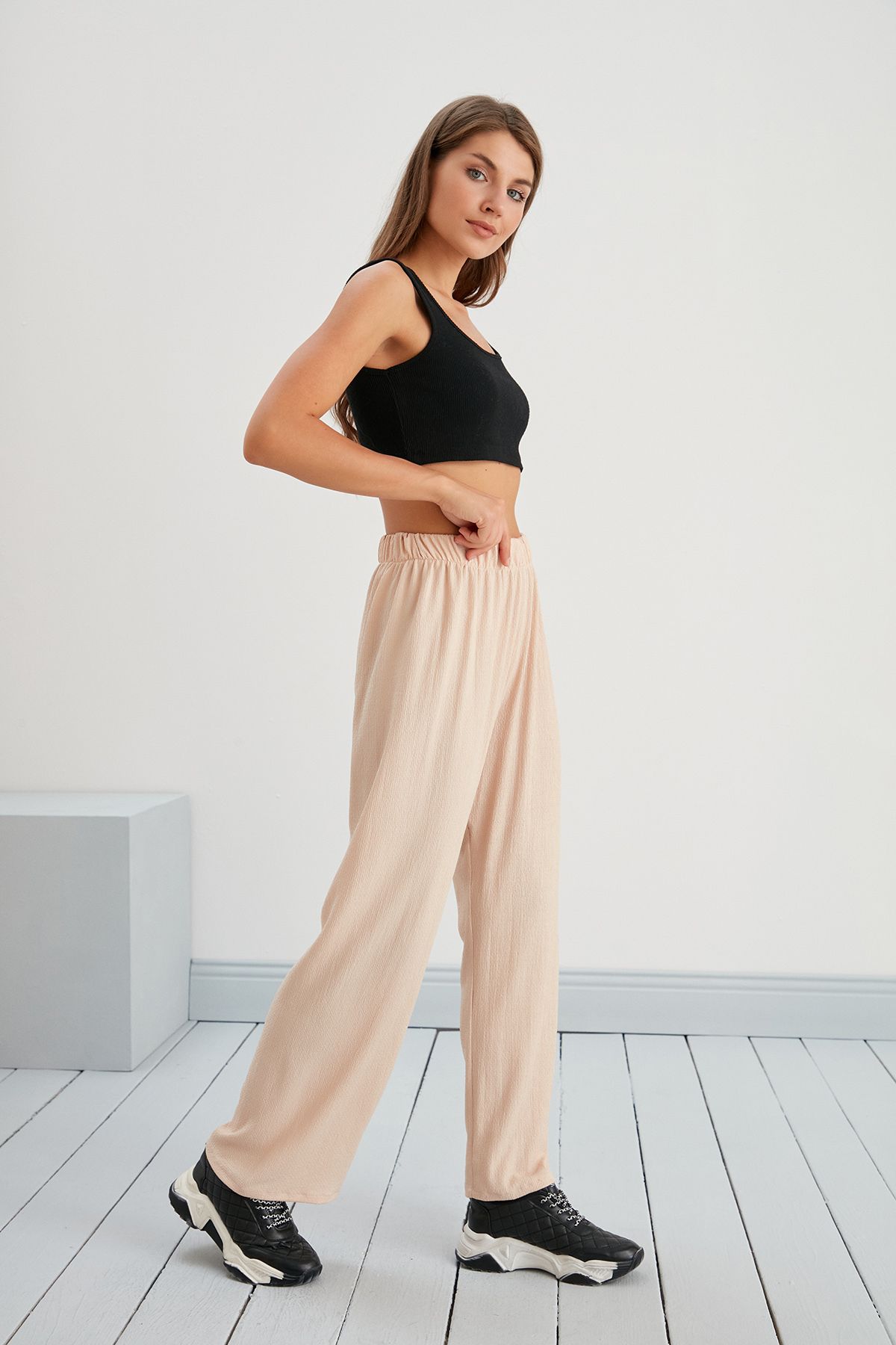 Beli Lastikli Palazzo Pantolon Yazlık Rahat Geniş Bürümcük Kumaş