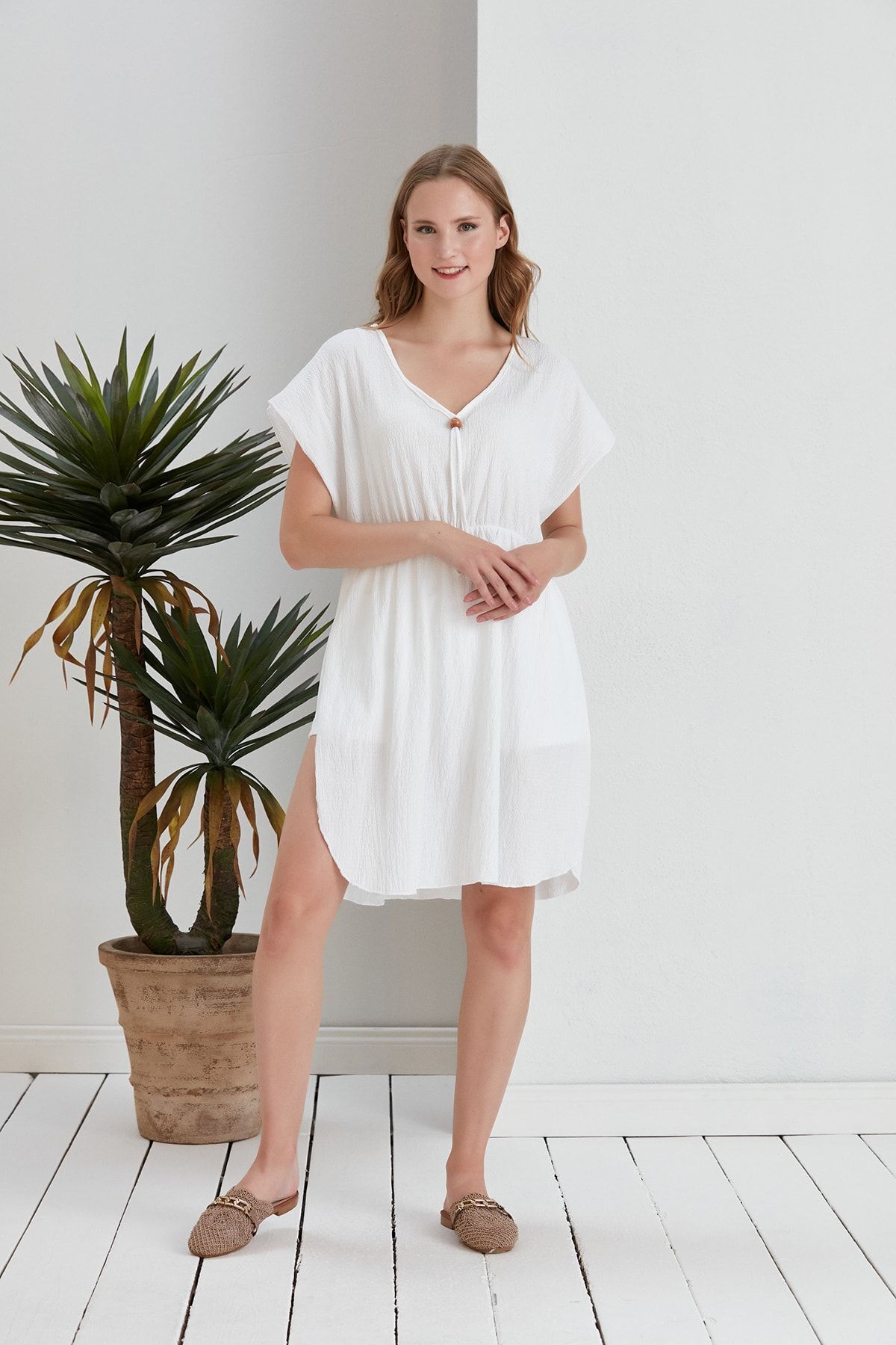 Kadın Beyaz Pareo Plaj Elbisesi Deniz Çıkışı - beyaz