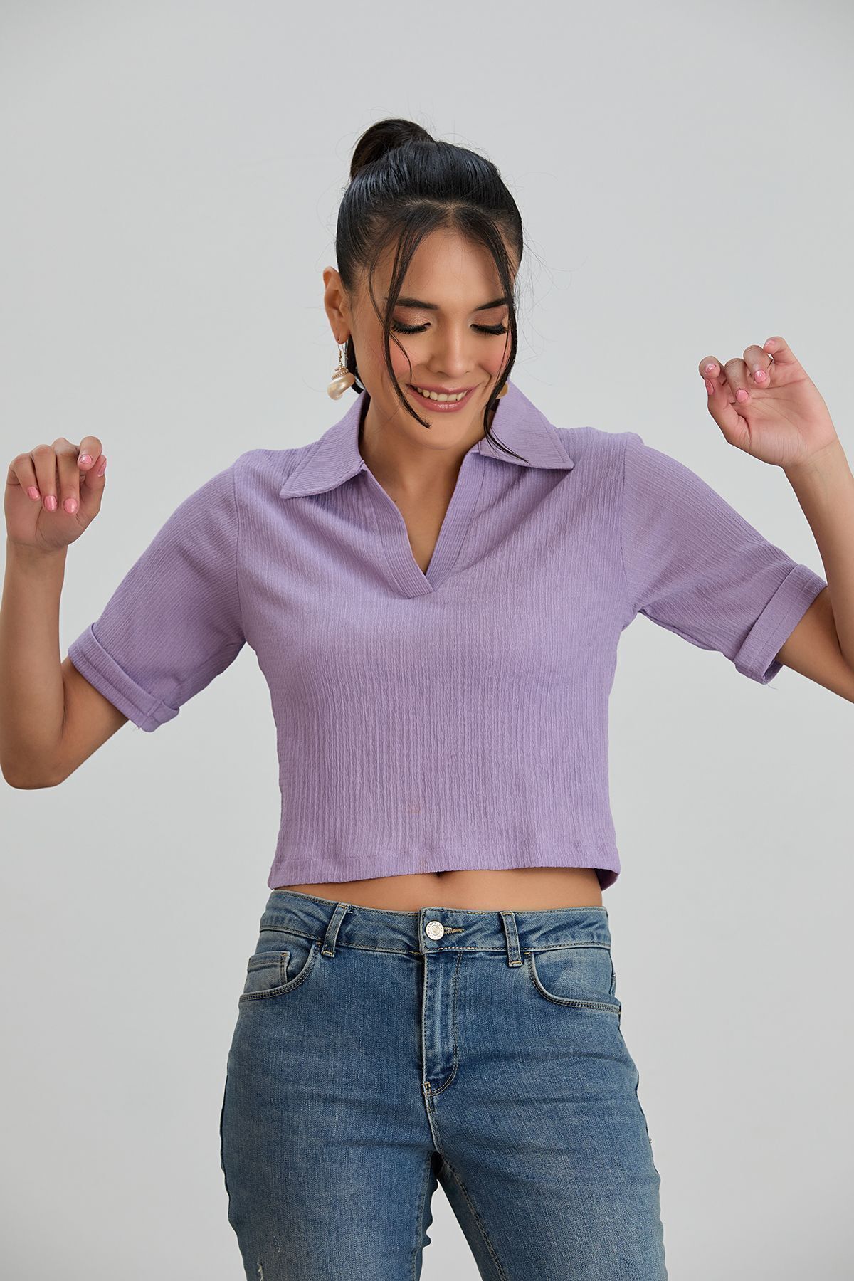 Kadın Beyaz Polo Yaka Bürümcük Kumaş Kısa Kollu Tişört - lila