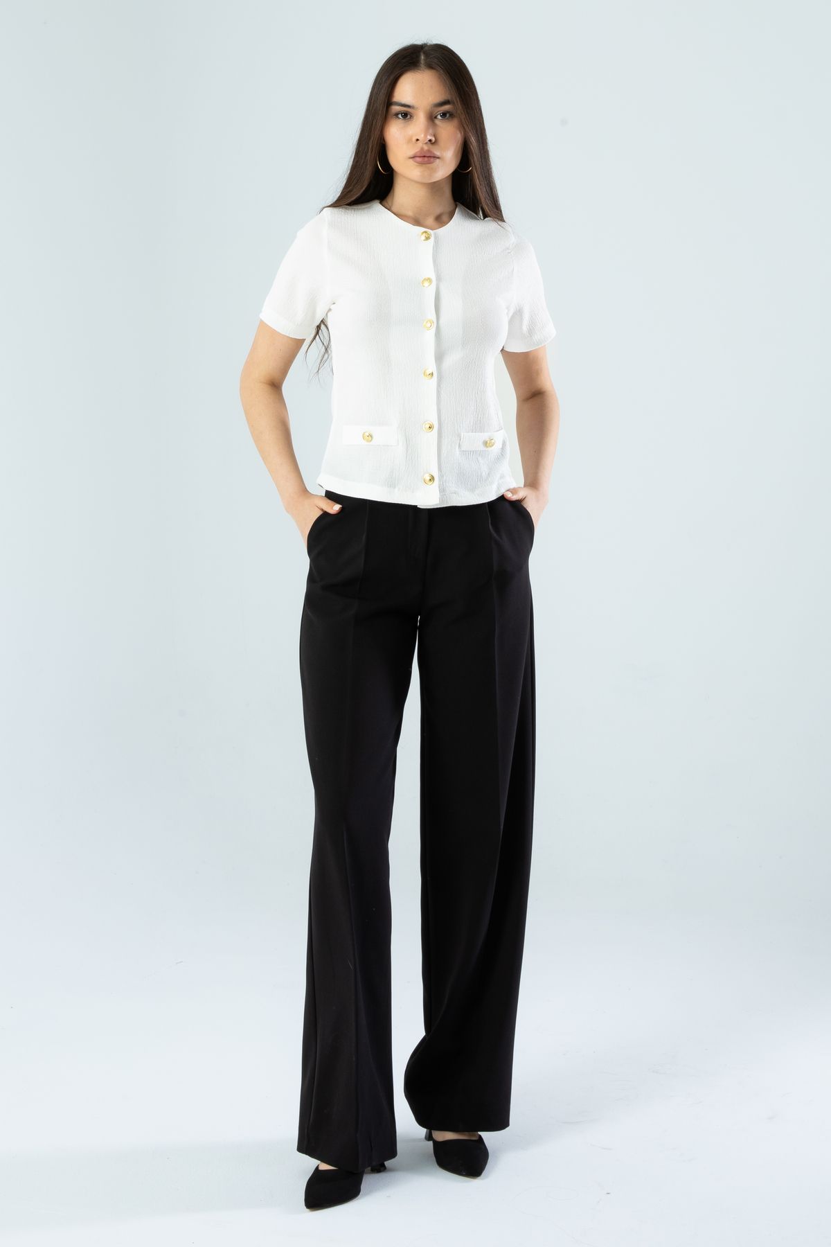 Beyaz Cep Detaylı Ceket Görünümlü Bürümcük Hırka