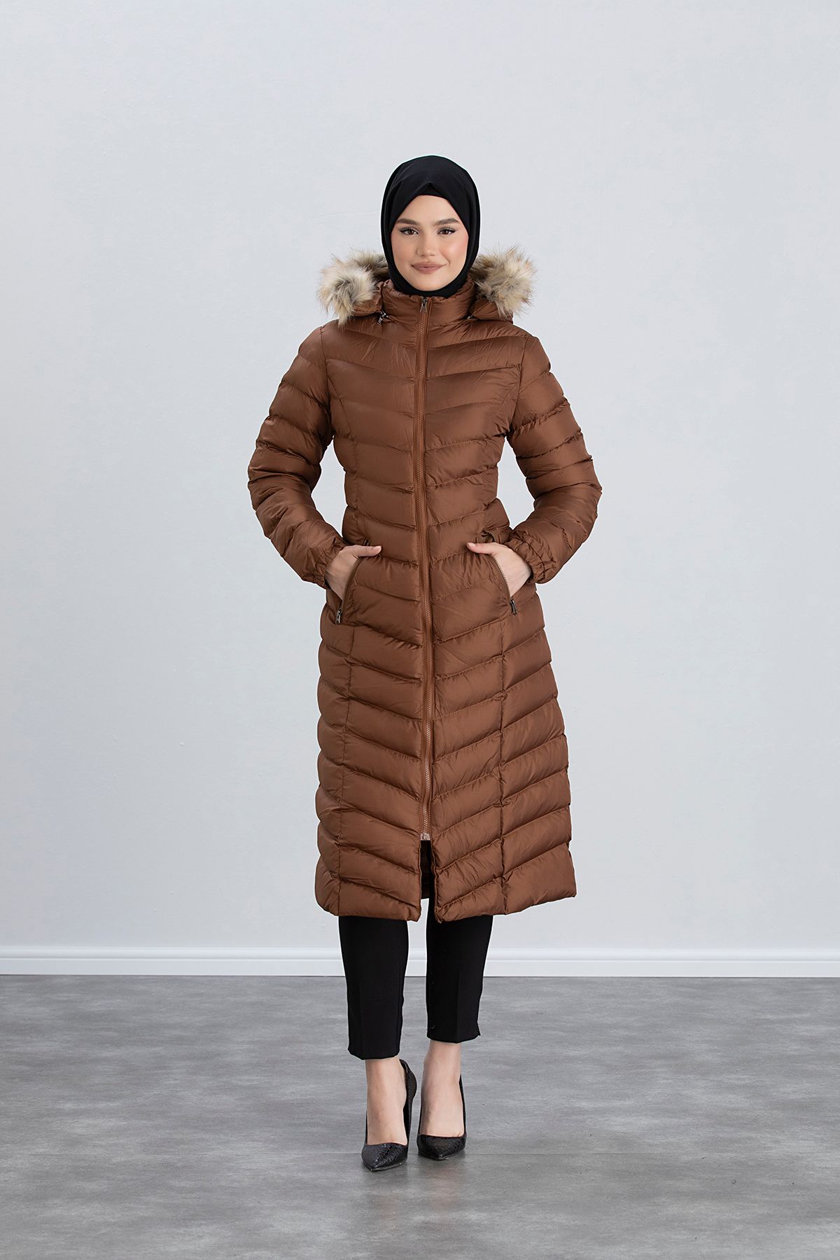 Kadın Bej Uzun Şişme Mont - taba