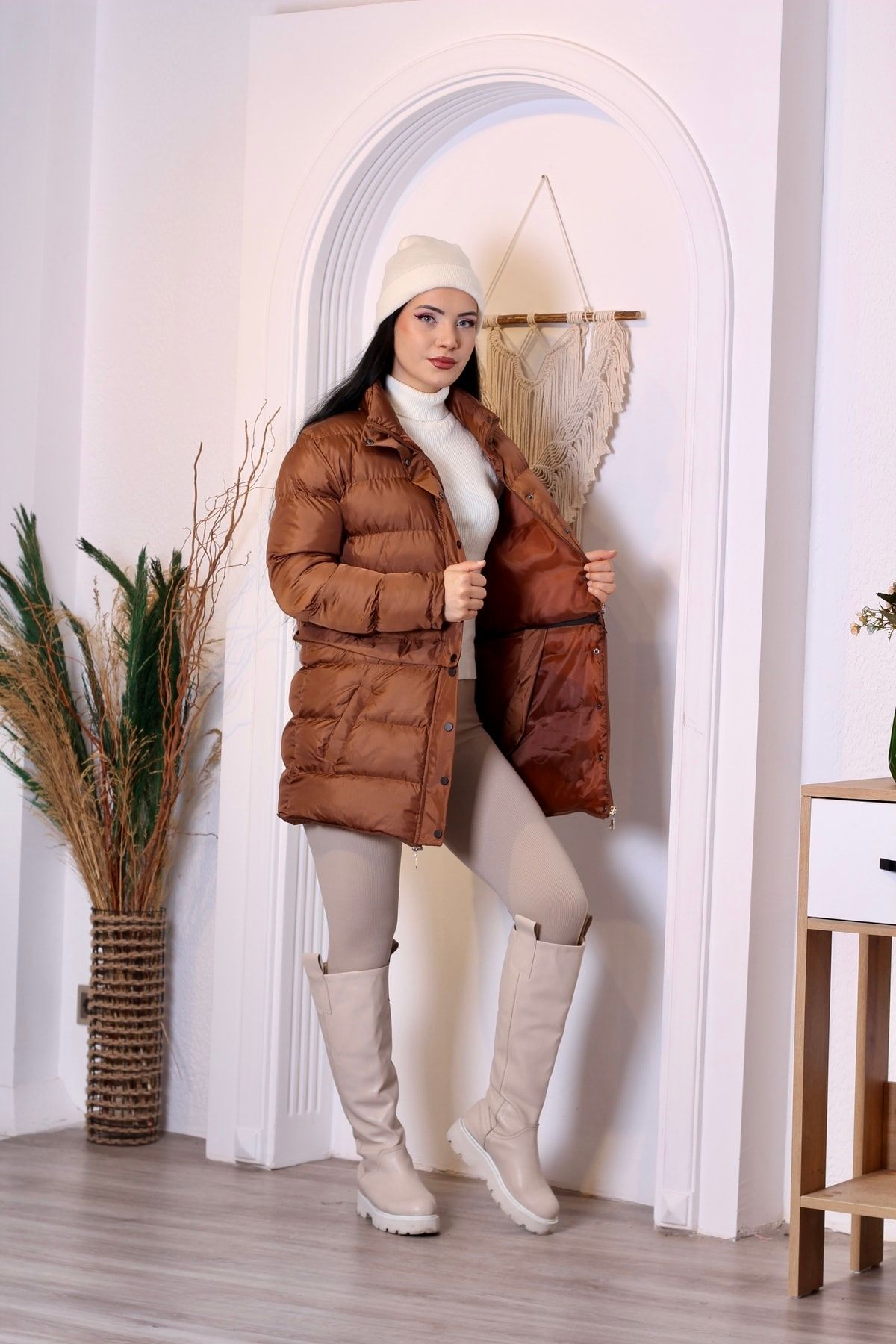 Kadın Haki Crop Çantalı Şişme Mont Çantaya Dönüşen Puffer - taba
