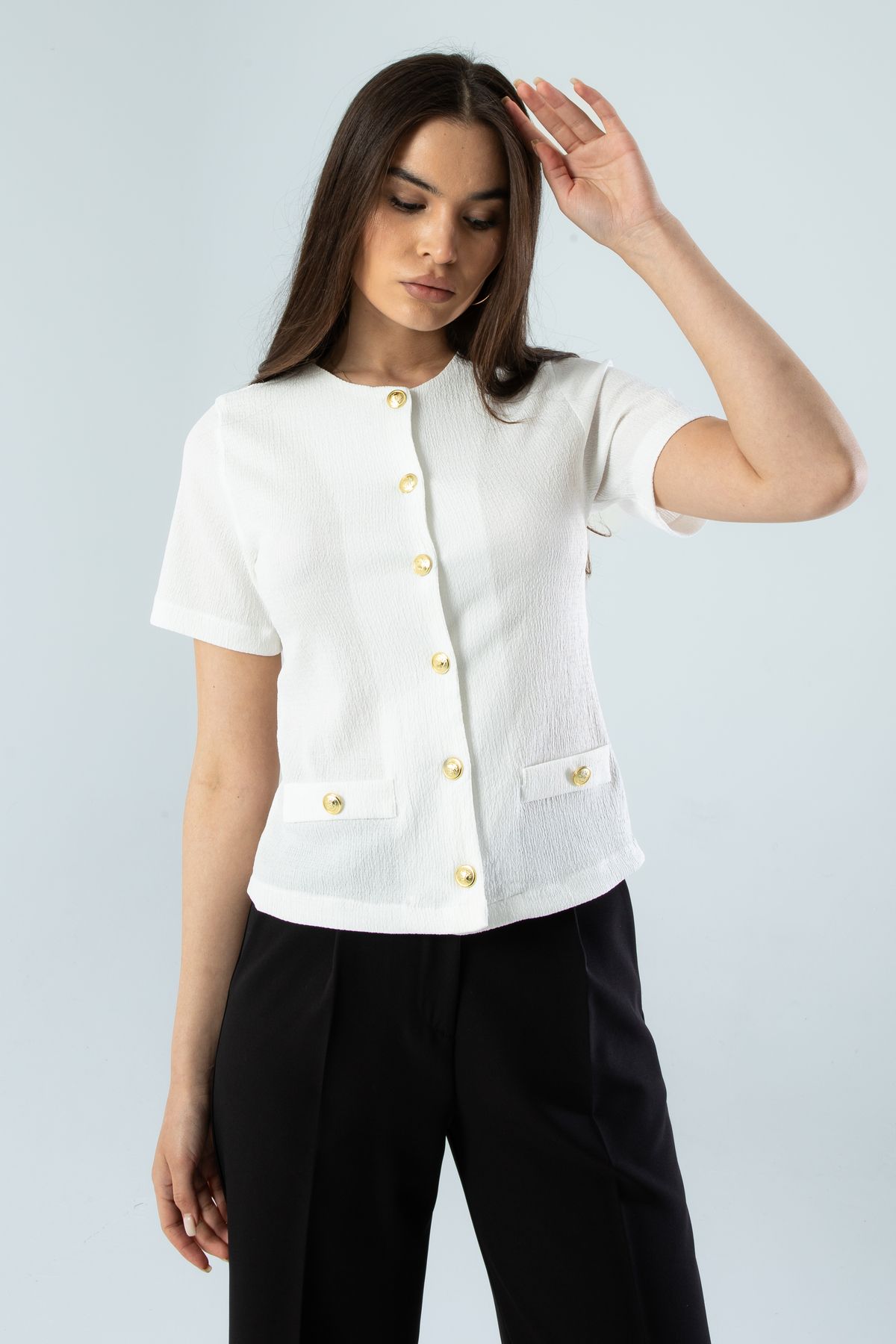 Beyaz Cep Detaylı Ceket Görünümlü Bürümcük Hırka