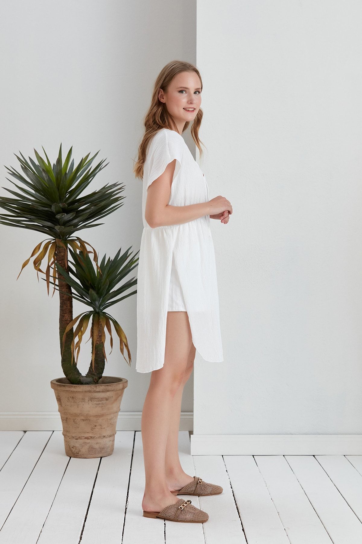 Kadın Beyaz Pareo Plaj Elbisesi Deniz Çıkışı - beyaz