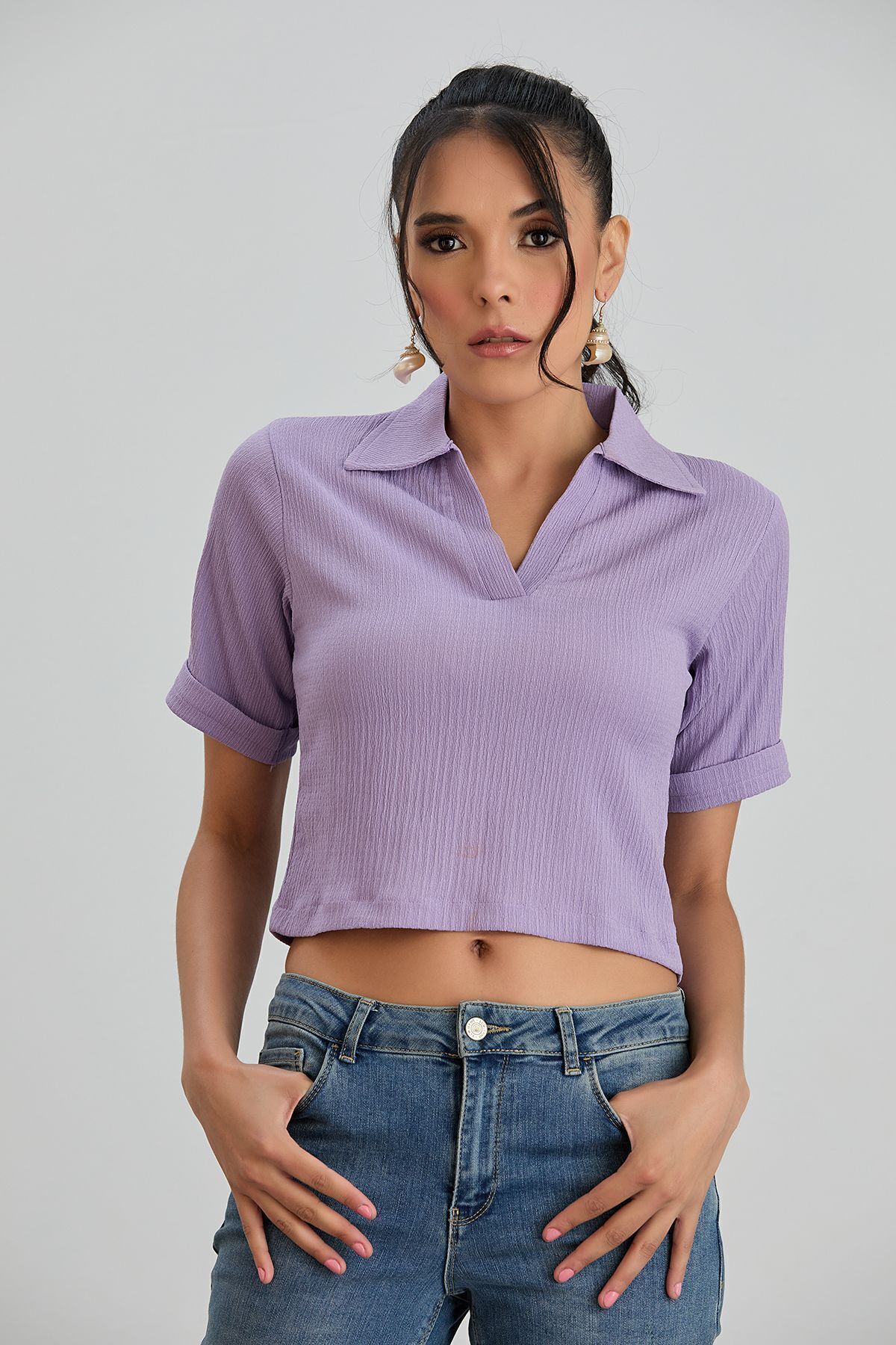 Kadın Beyaz Polo Yaka Bürümcük Kumaş Kısa Kollu Tişört - lila