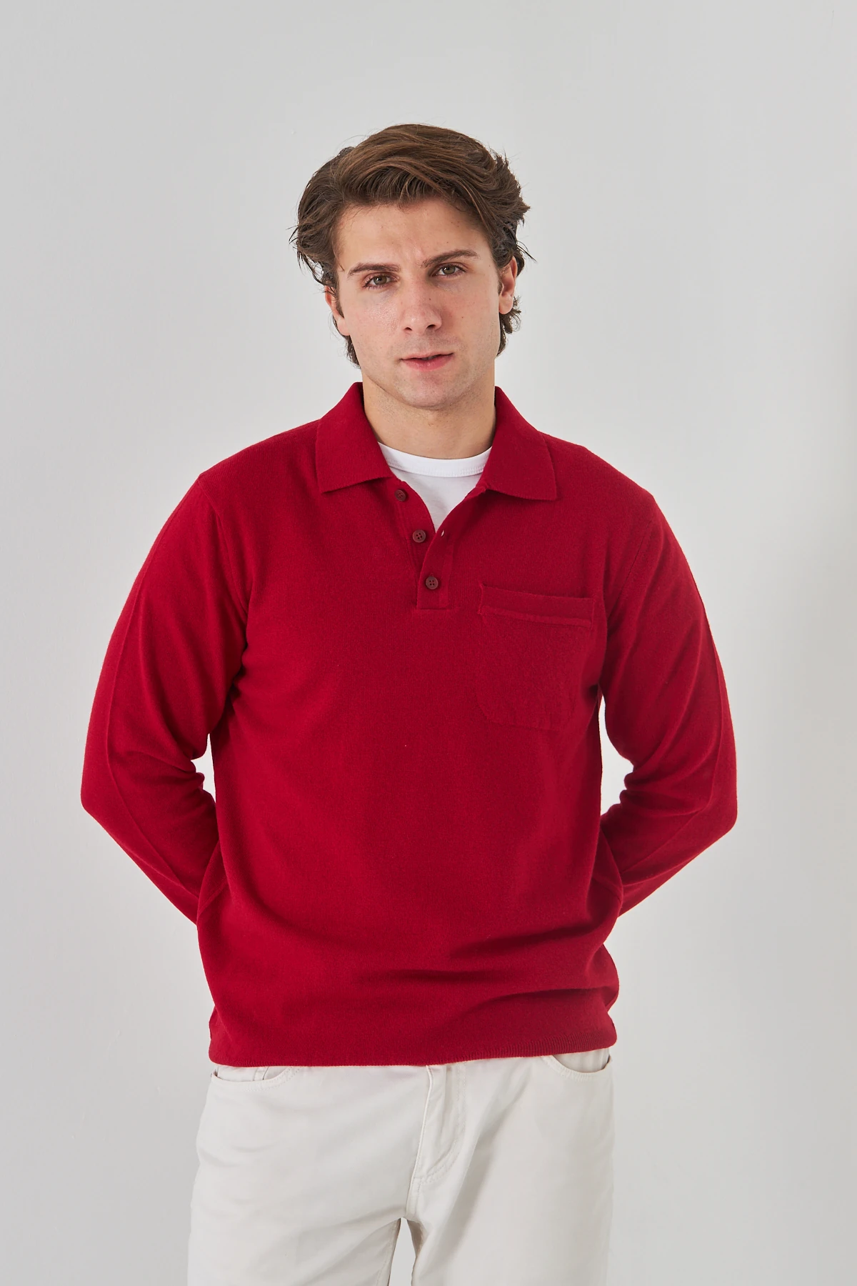 Düz Bordo Yakalı Saf Kuzu Yünü Kazak