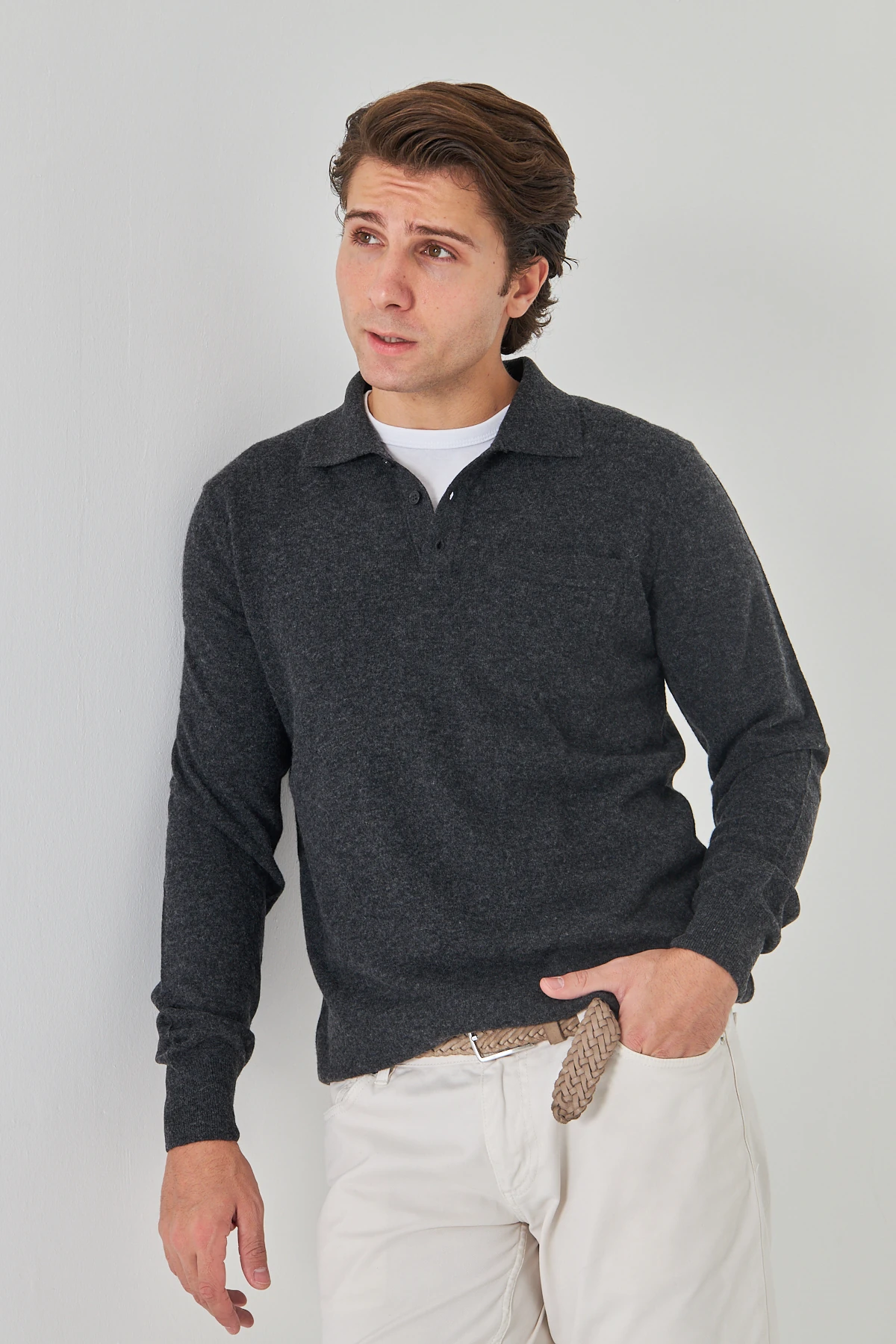 Füme Yakalı Saf Kuzu Yünü Kazak