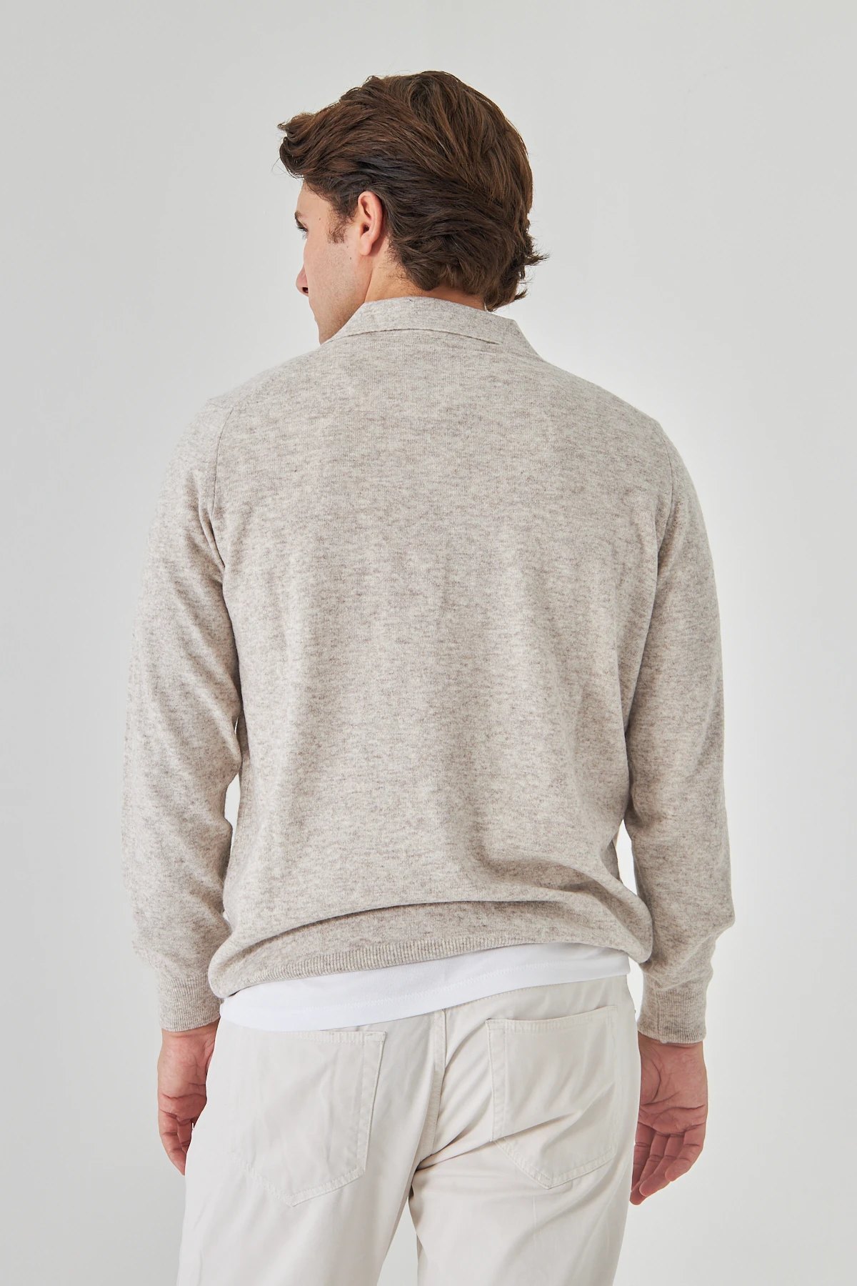 Açık Bej Yakalı Saf Kuzu Yünü Kazak