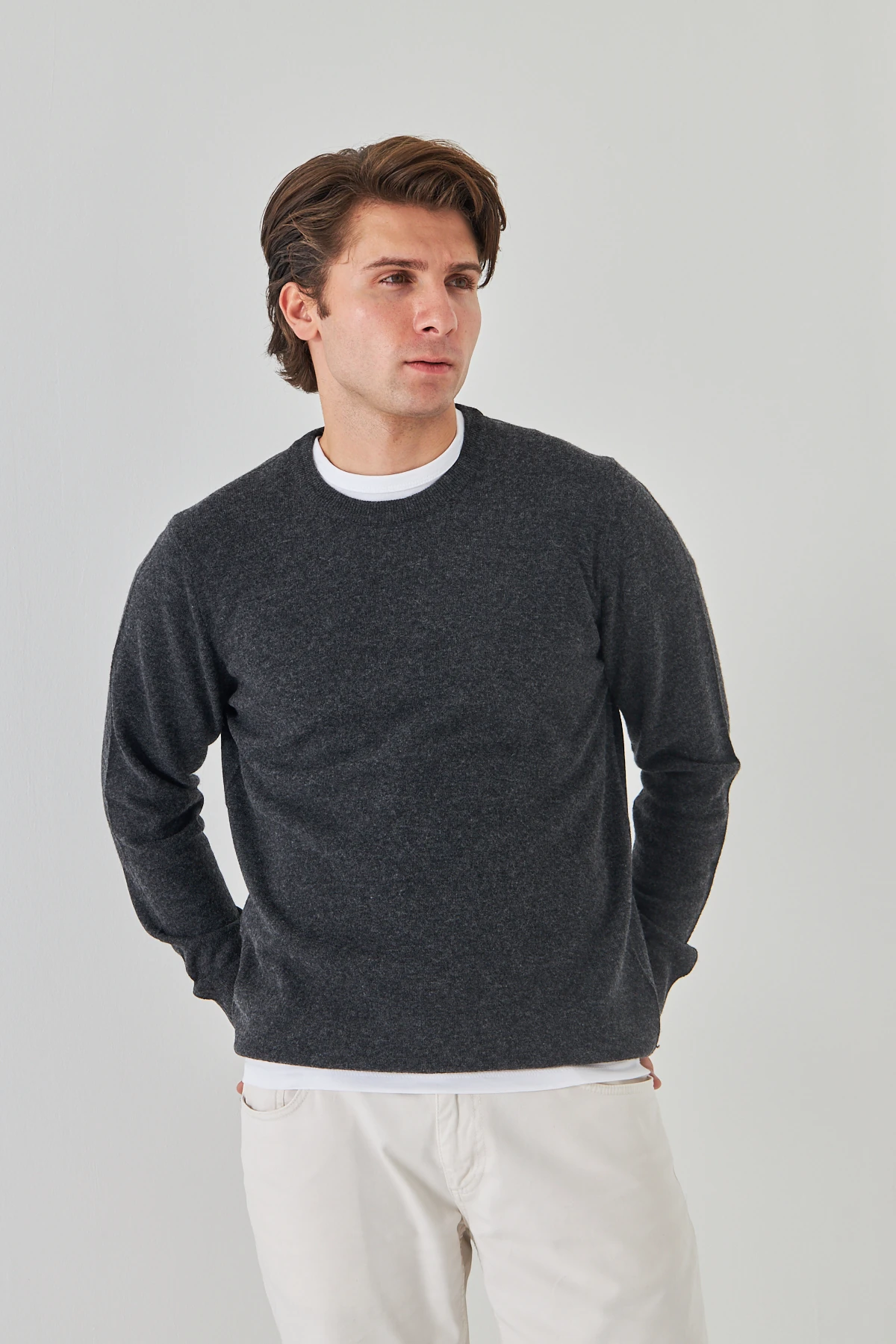 Koyu Gri Bisiklet Yaka Saf Kuzu Yünü Kazak