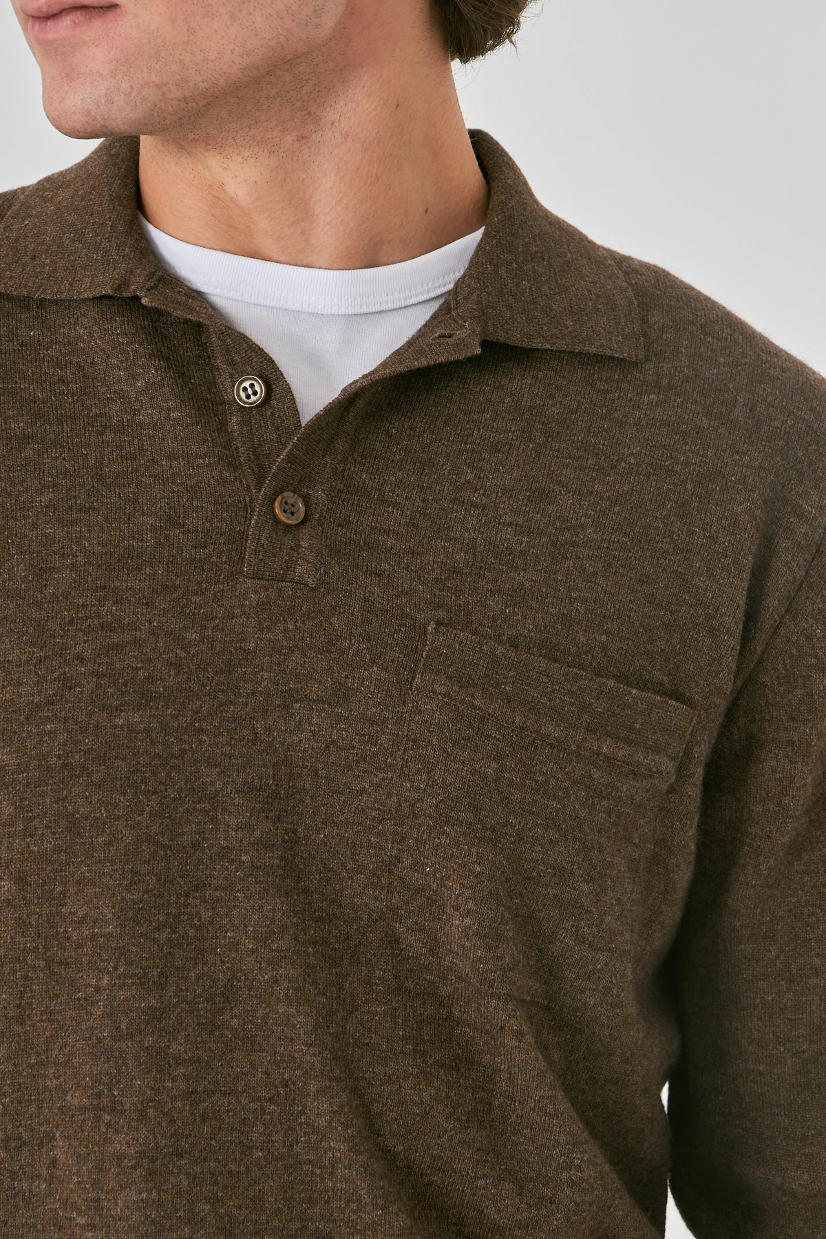 Açık Kahve Yakalı Saf Kuzu Yünü Kazak