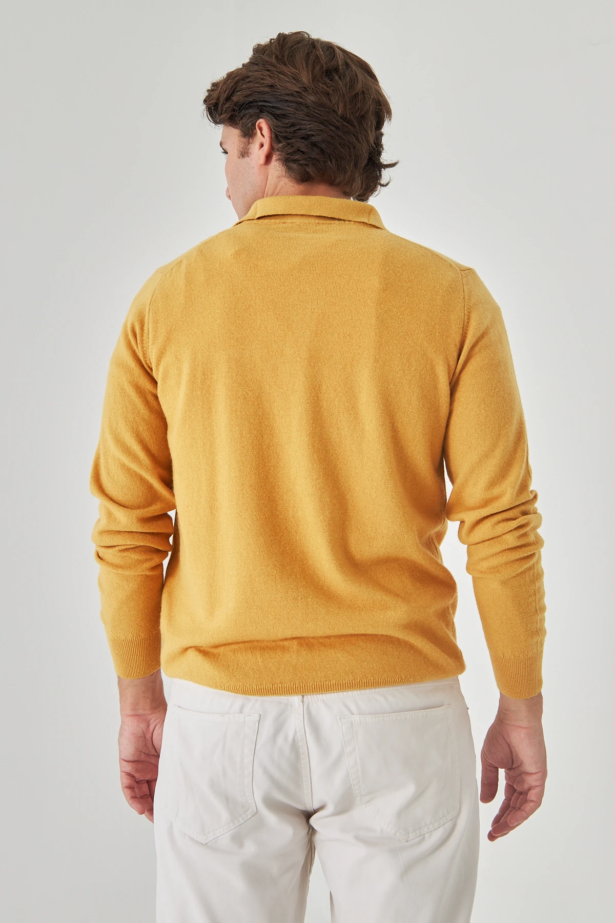 Sarı Yakalı Saf Kuzu Yünü Kazak