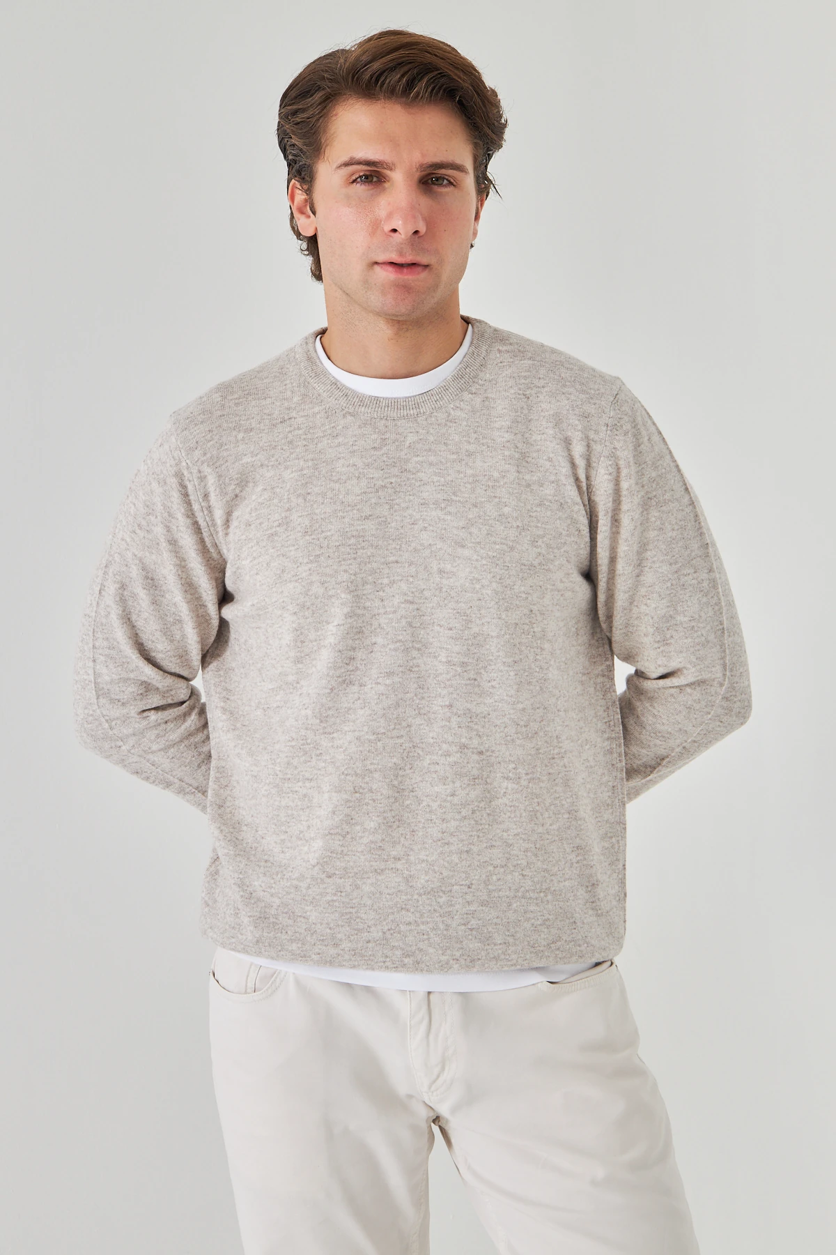 Bej Bisiklet Yaka Saf Kuzu Yünü Kazak