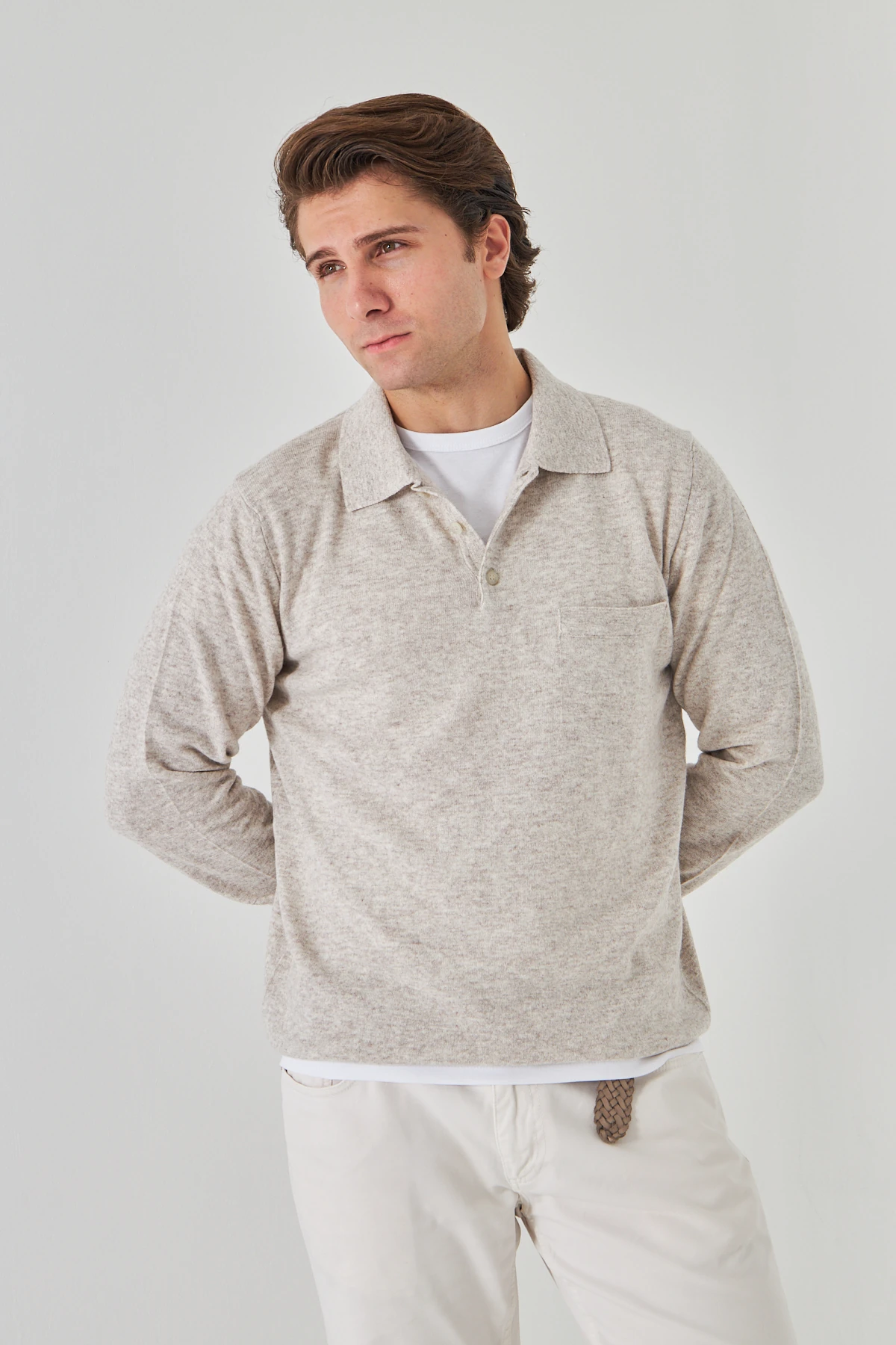 Açık Bej Yakalı Saf Kuzu Yünü Kazak