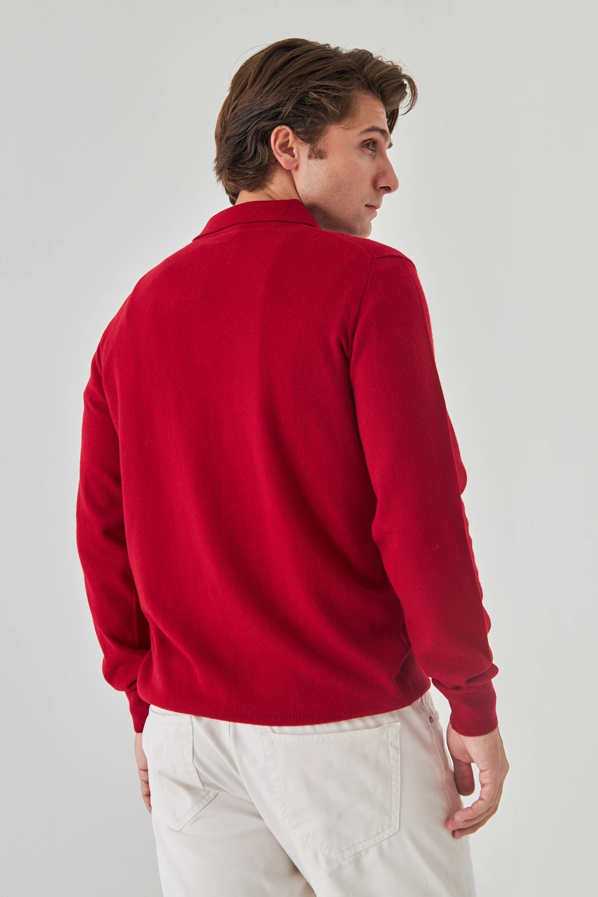 Düz Bordo Yakalı Saf Kuzu Yünü Kazak