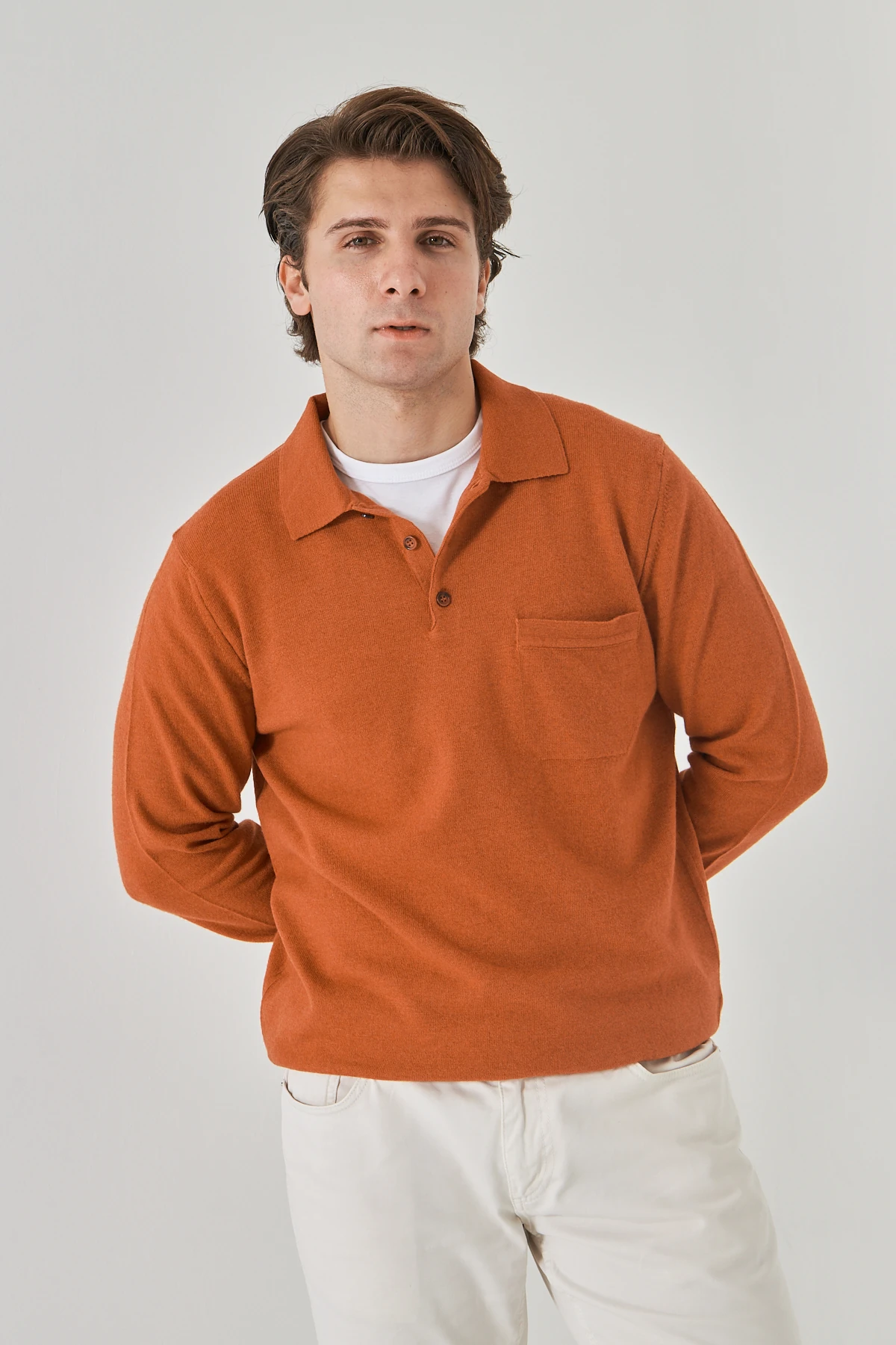 Oranj Yakalı Saf Kuzu Yünü Kazak