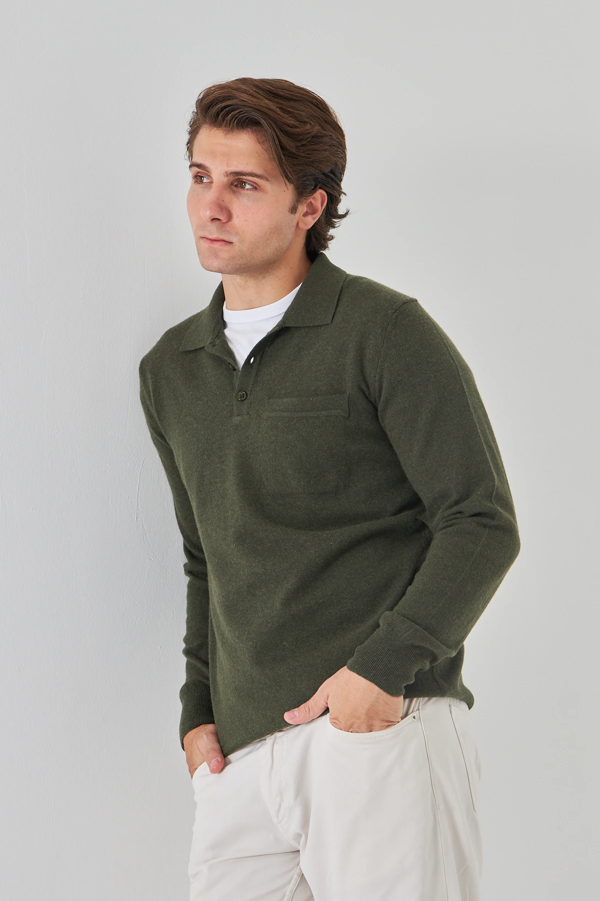 Haki Yakalı Saf Kuzu Yünü Kazak