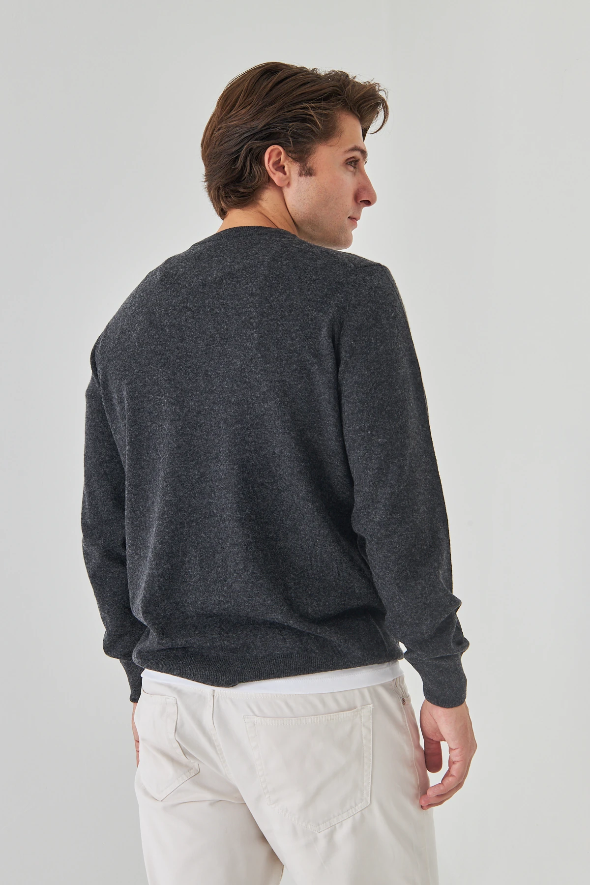 Koyu Gri Bisiklet Yaka Saf Kuzu Yünü Kazak