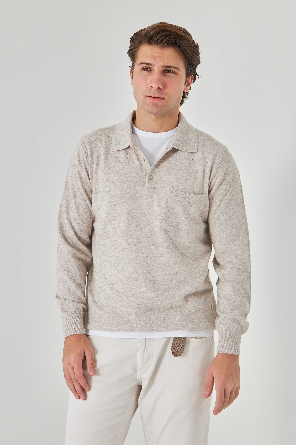 Açık Bej Yakalı Saf Kuzu Yünü Kazak