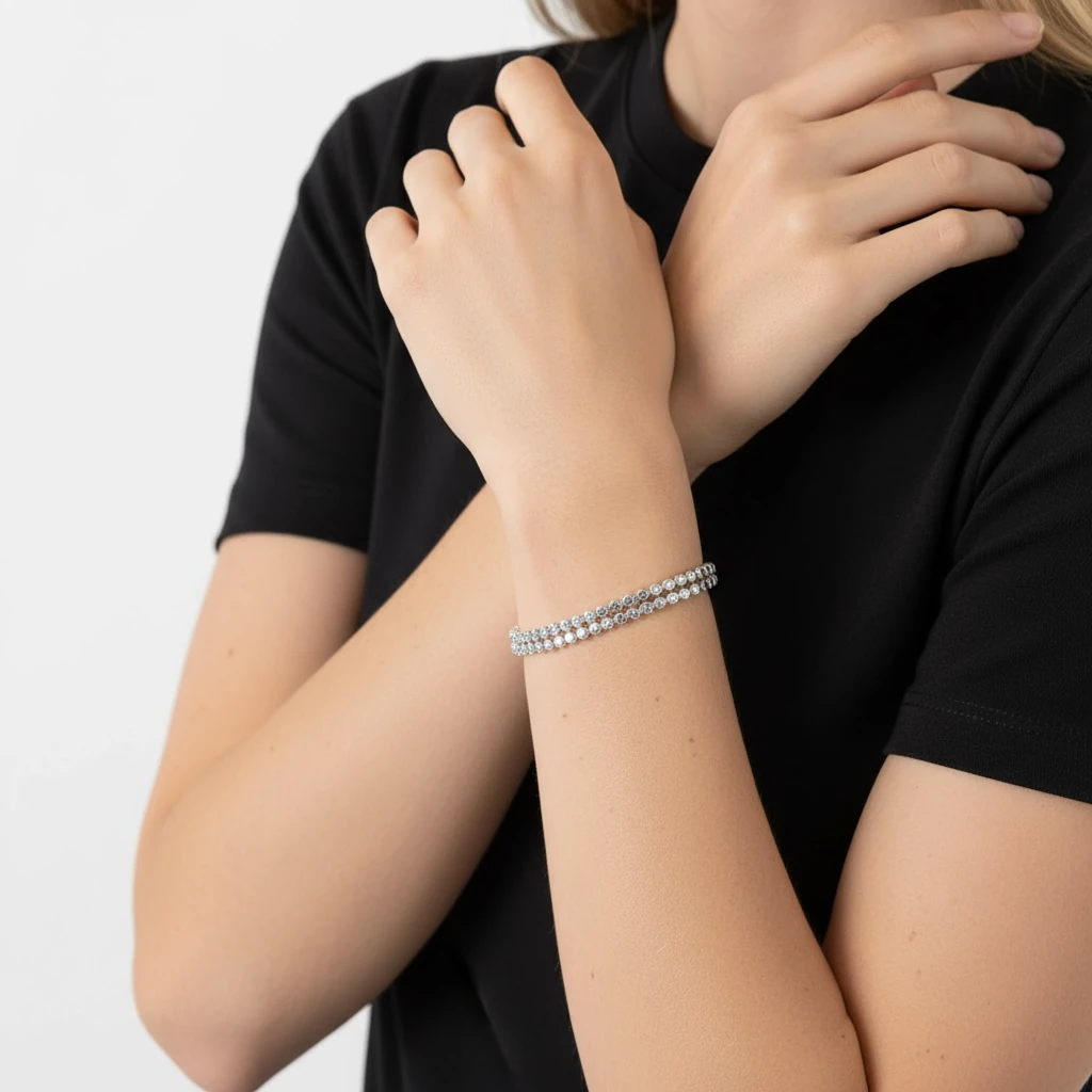 Gümüş Tonlu Zarif Taş Sıralı Bileklik