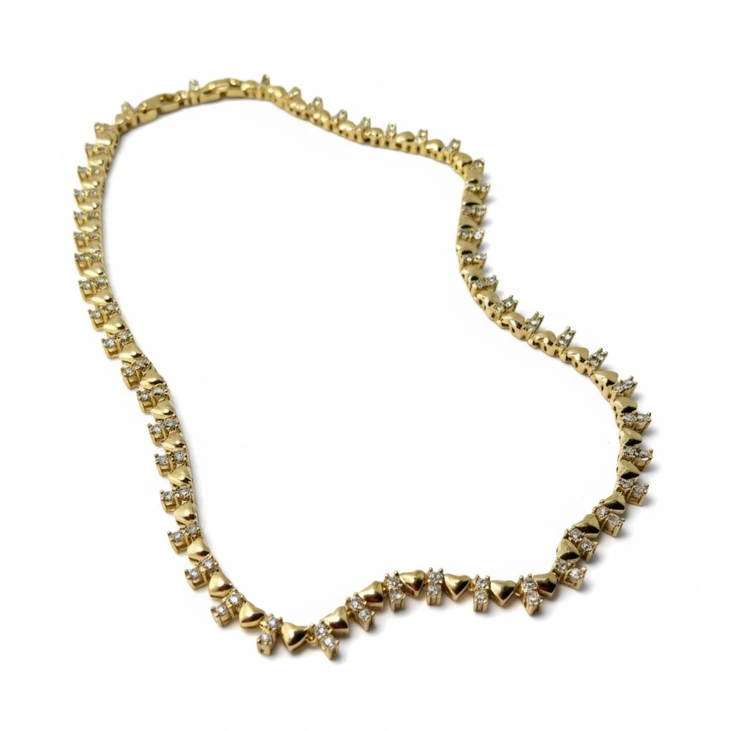 Kalp ve Taş Detaylı Altın Kaplama Kolye