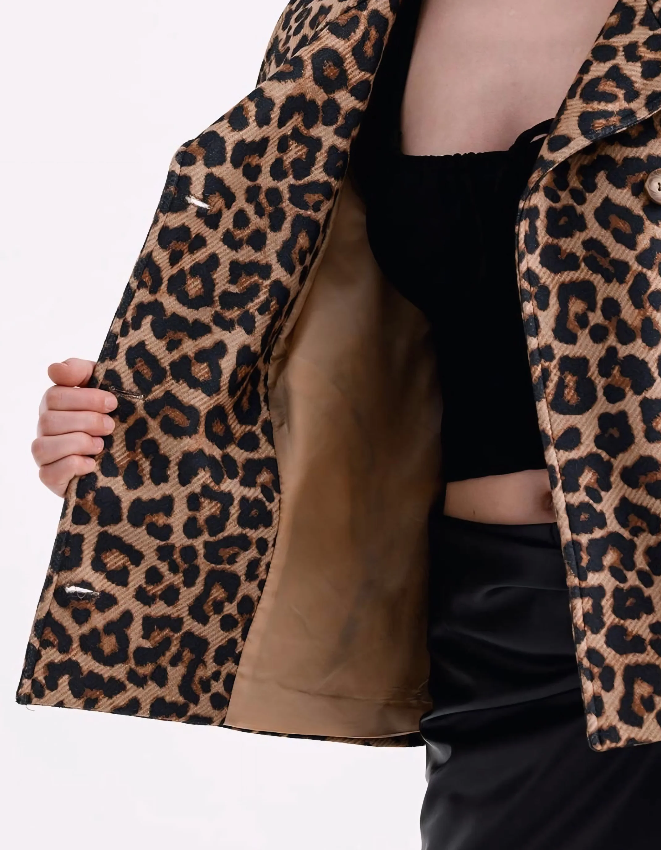 Leopar desenli kruvaze kaşe kısa kaban