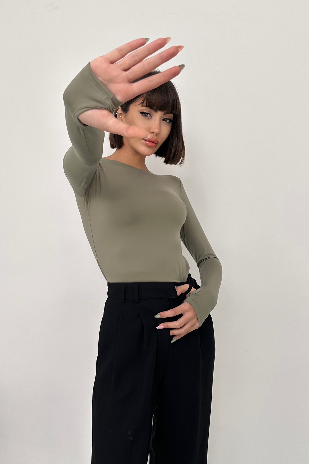 MODAL KUMAŞ PARMAK GEÇİRMELİ UZUN KOL BODY - haki̇