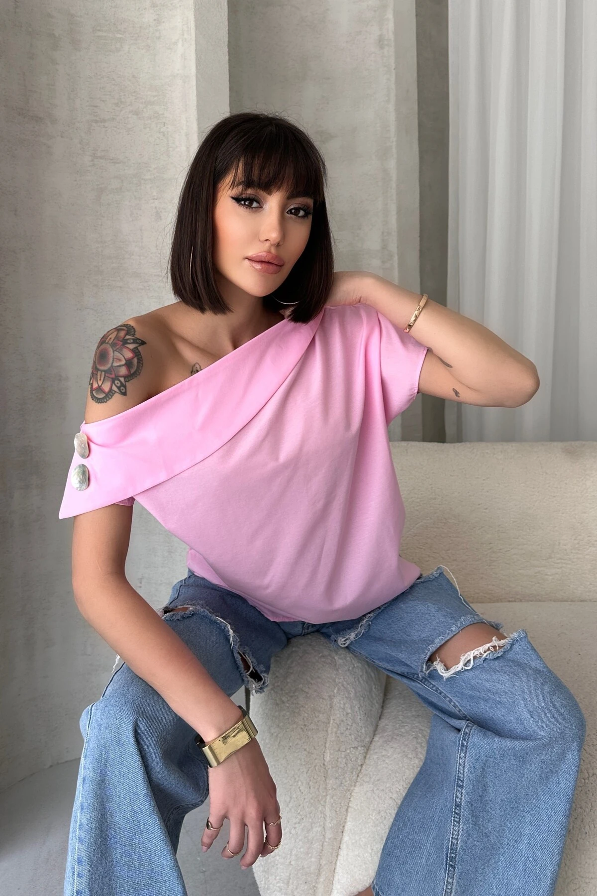 SEDEF DÜĞME DETAYLI ÇAPRAZ YAKALI TASARIM GÖMLEK - pembe