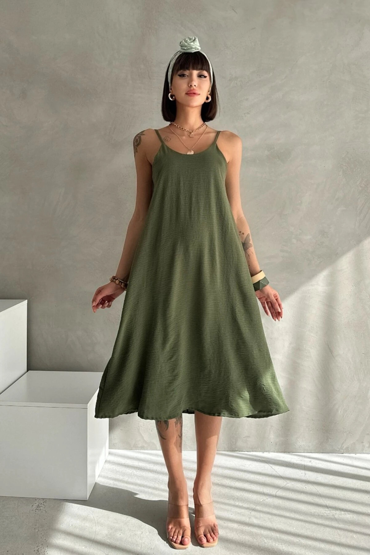 Aerobin Kumaş Ayarlanabilir Askılı Uzun Elbise