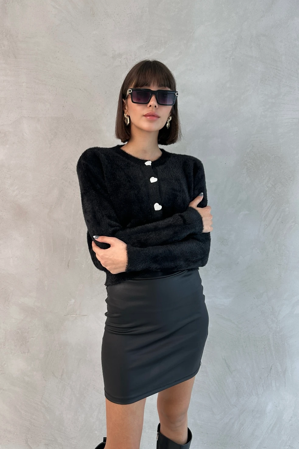 KALP DÜĞMELİ TRİKO HIRKA