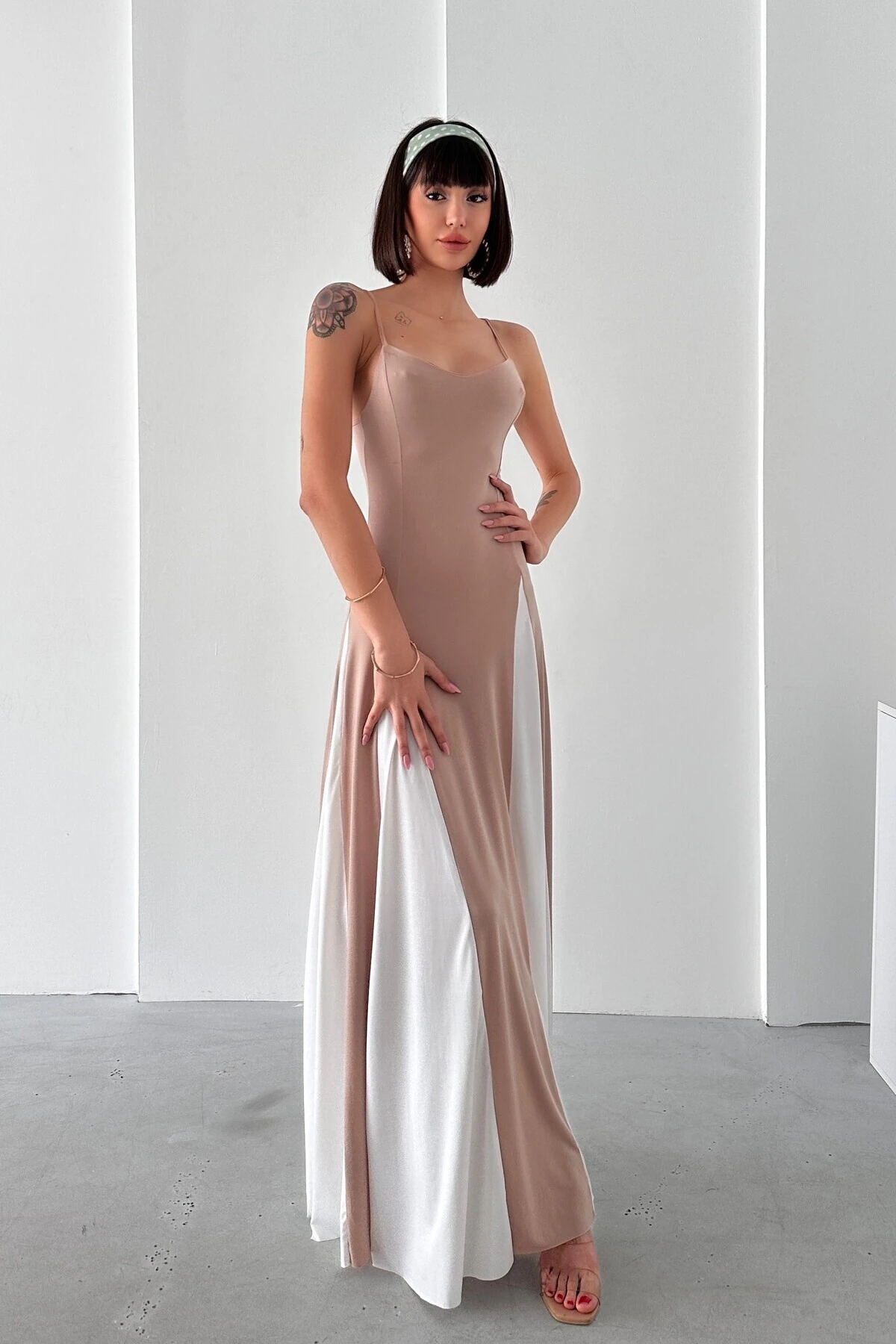 İP ASKILI PARÇALI DESEN SANDY ELBİSE