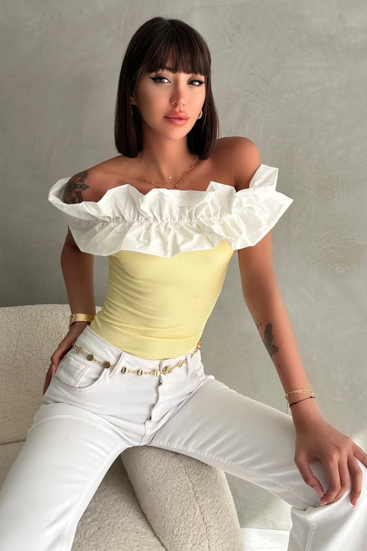 BÜZGÜLÜ MADONNA YAKA BLUZ - sarı