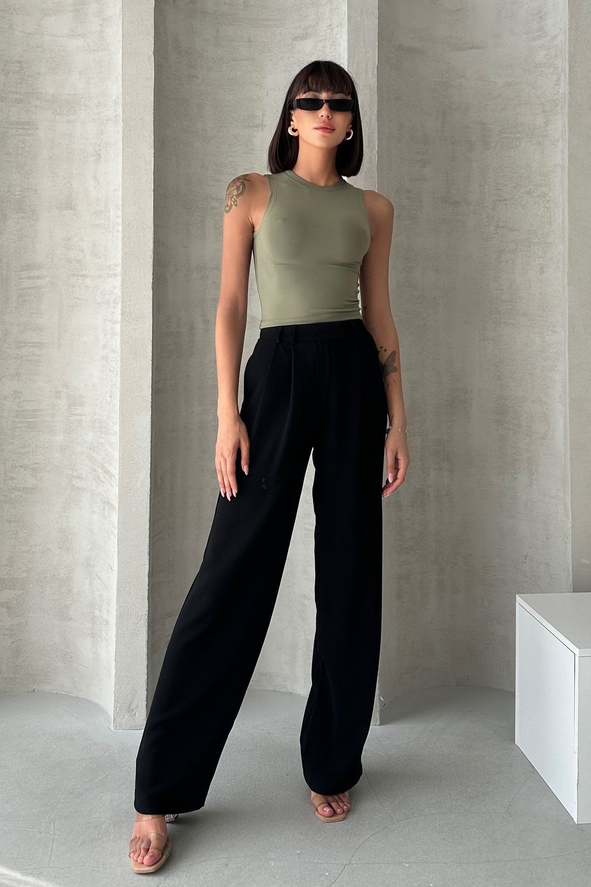 MODAL KUMAŞ BİSİKLET YAKA KOLSUZ BODY