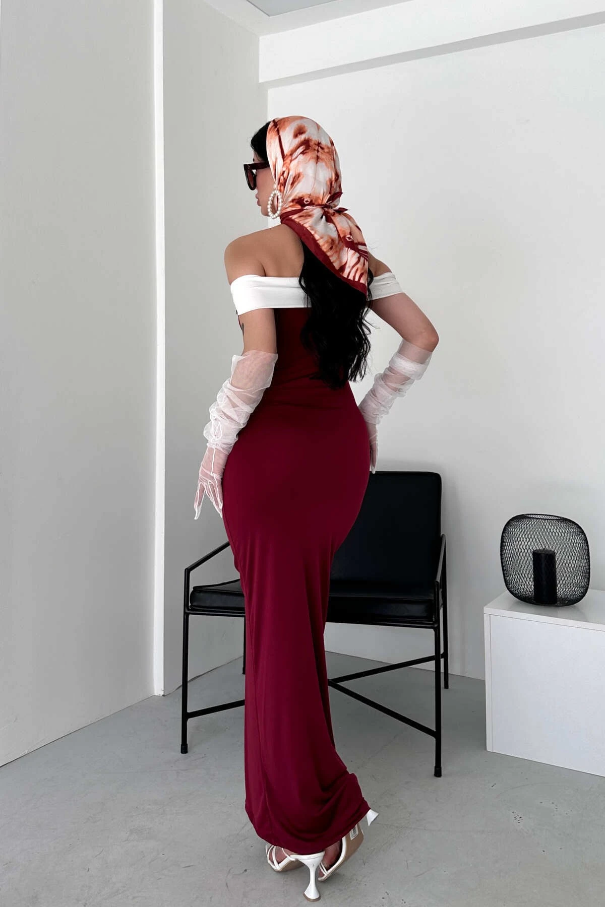 MADONNA YAKA SANDY ELBİSE