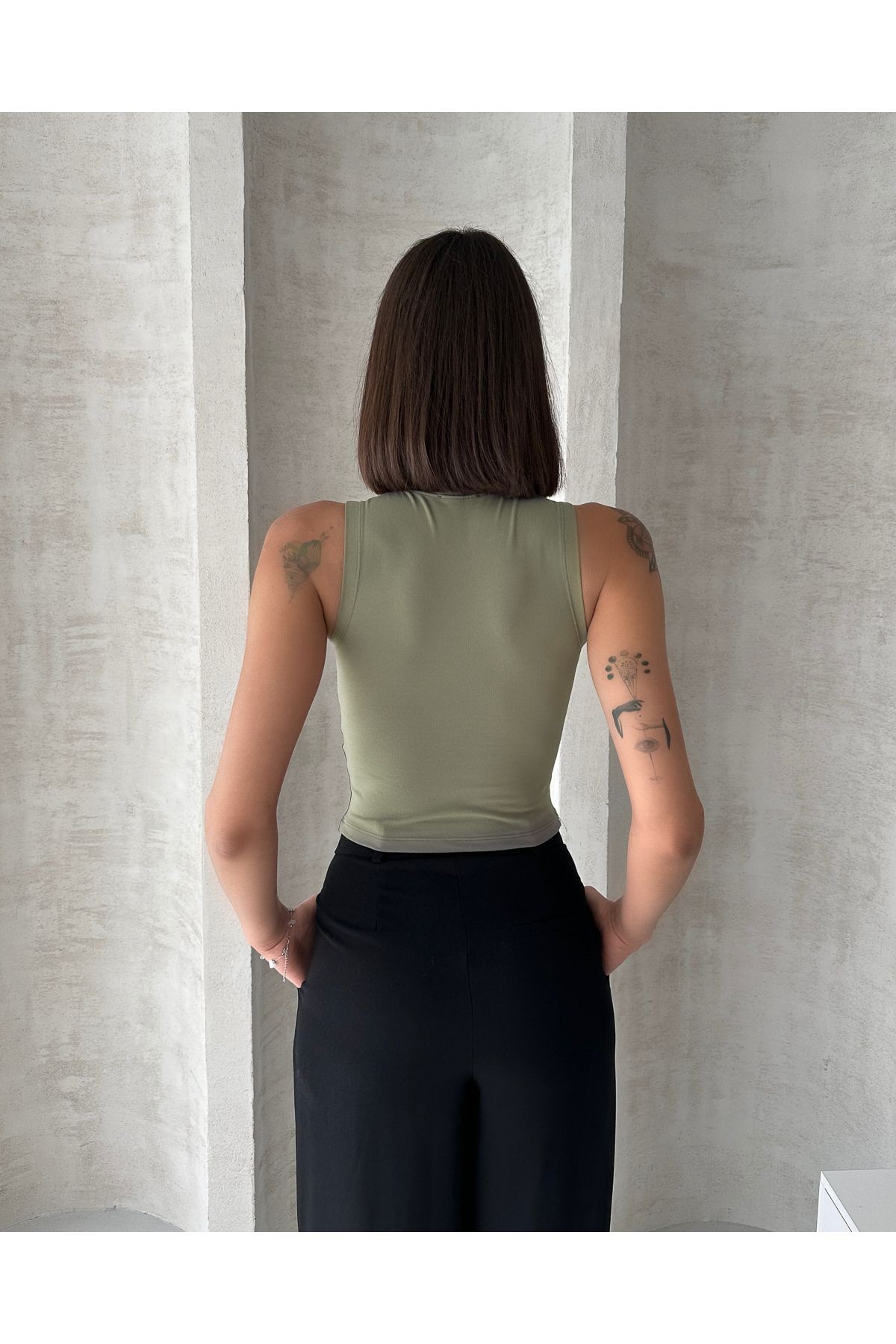 MODAL KUMAŞ BİSİKLET YAKA KOLSUZ BODY