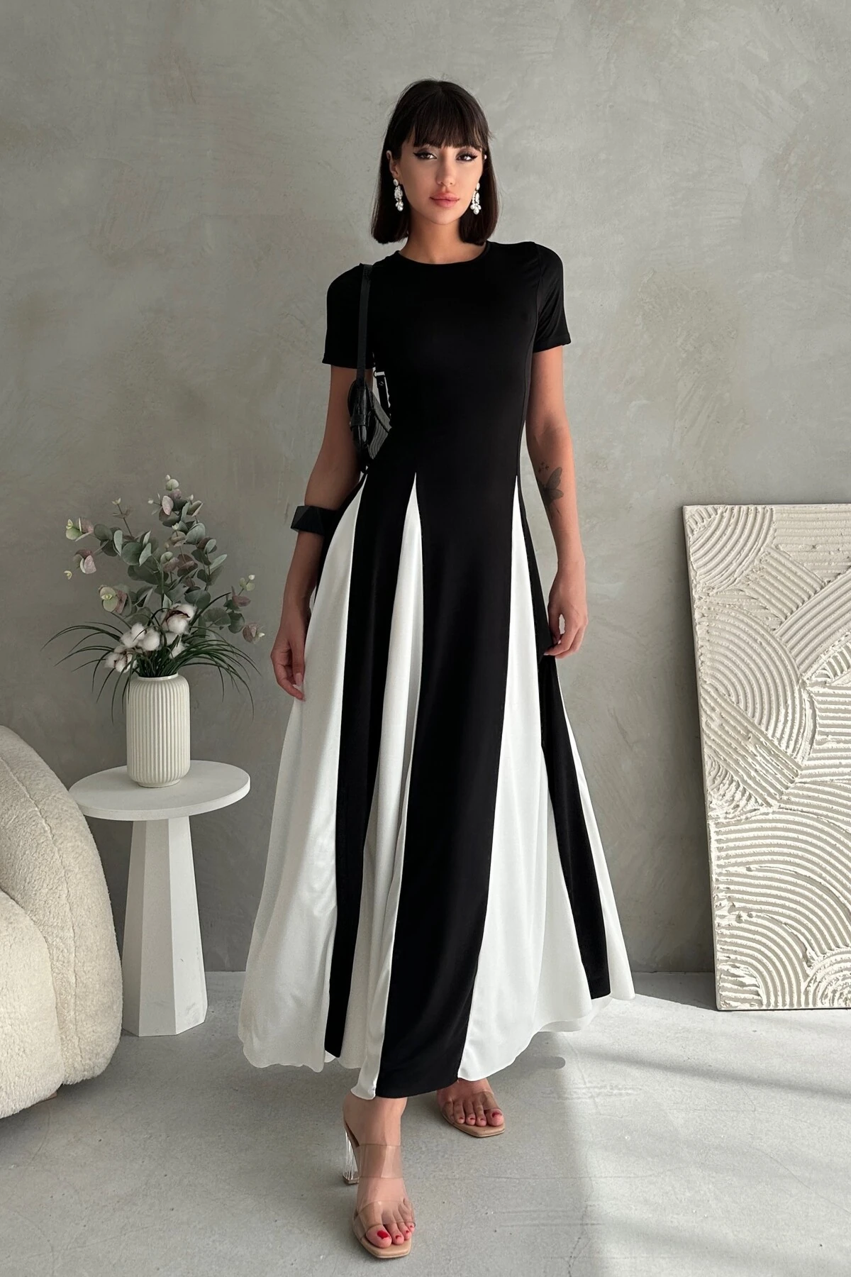 YARIM KOL PARÇALI SANDY ELBİSE