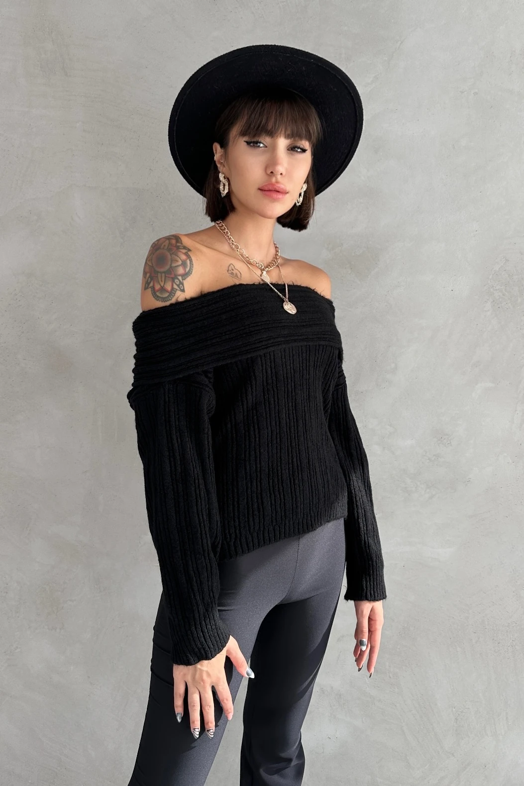 JOLİE MADONNA YAKA TRİKO KAZAK