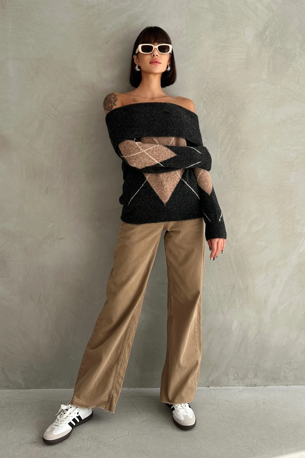 BAKLAVA DESEN MADONNA YAKA TRİKO KAZAK