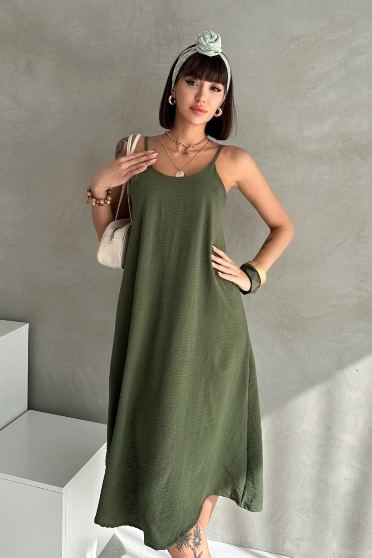 Aerobin Kumaş Ayarlanabilir Askılı Uzun Elbise