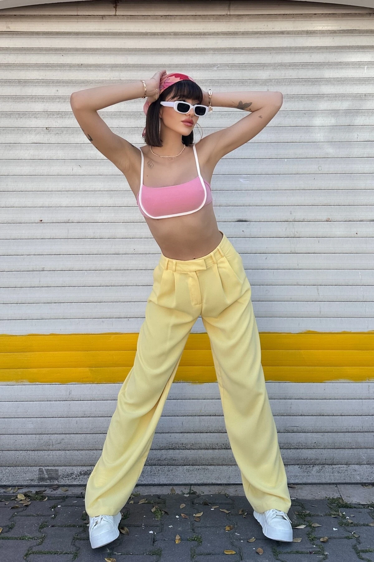 KENDALL SANDY CROP TOP