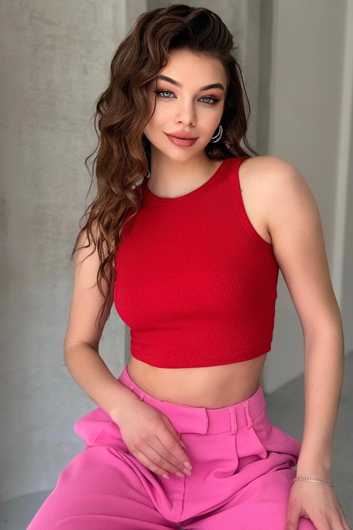 BİSİKLET YAKA, FİTİLLİ GÖRÜNÜMLÜ, KALIN ASKILI, KAŞKORSE CROP ATLET - kırmızı