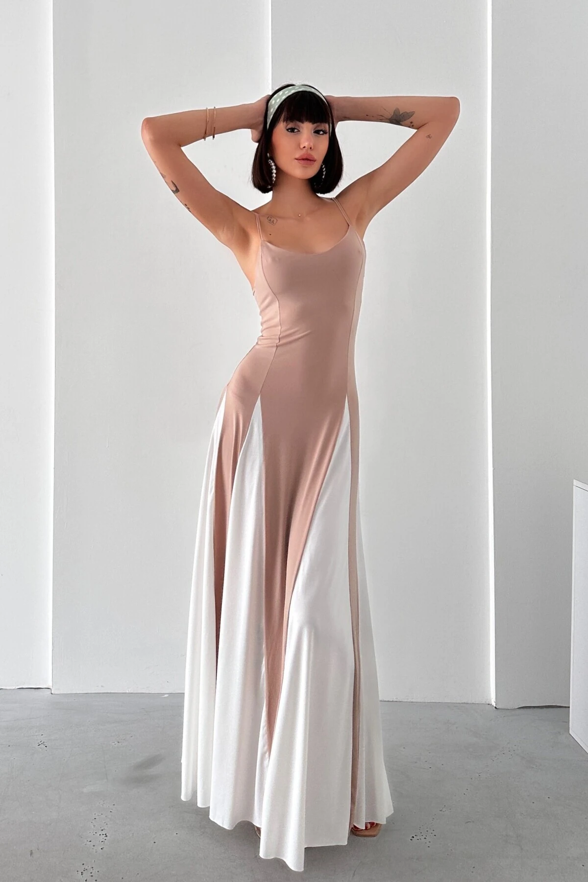 İP ASKILI PARÇALI DESEN SANDY ELBİSE