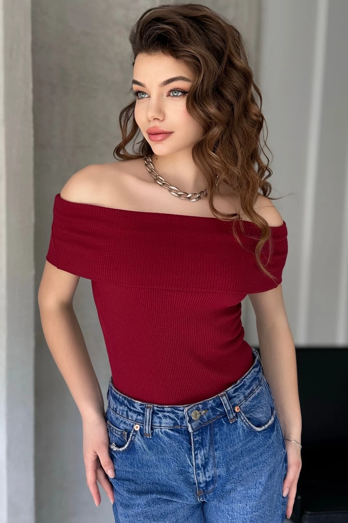 MADONNA YAKA KOLSUZ KAŞKORSE BLUZ - bordo