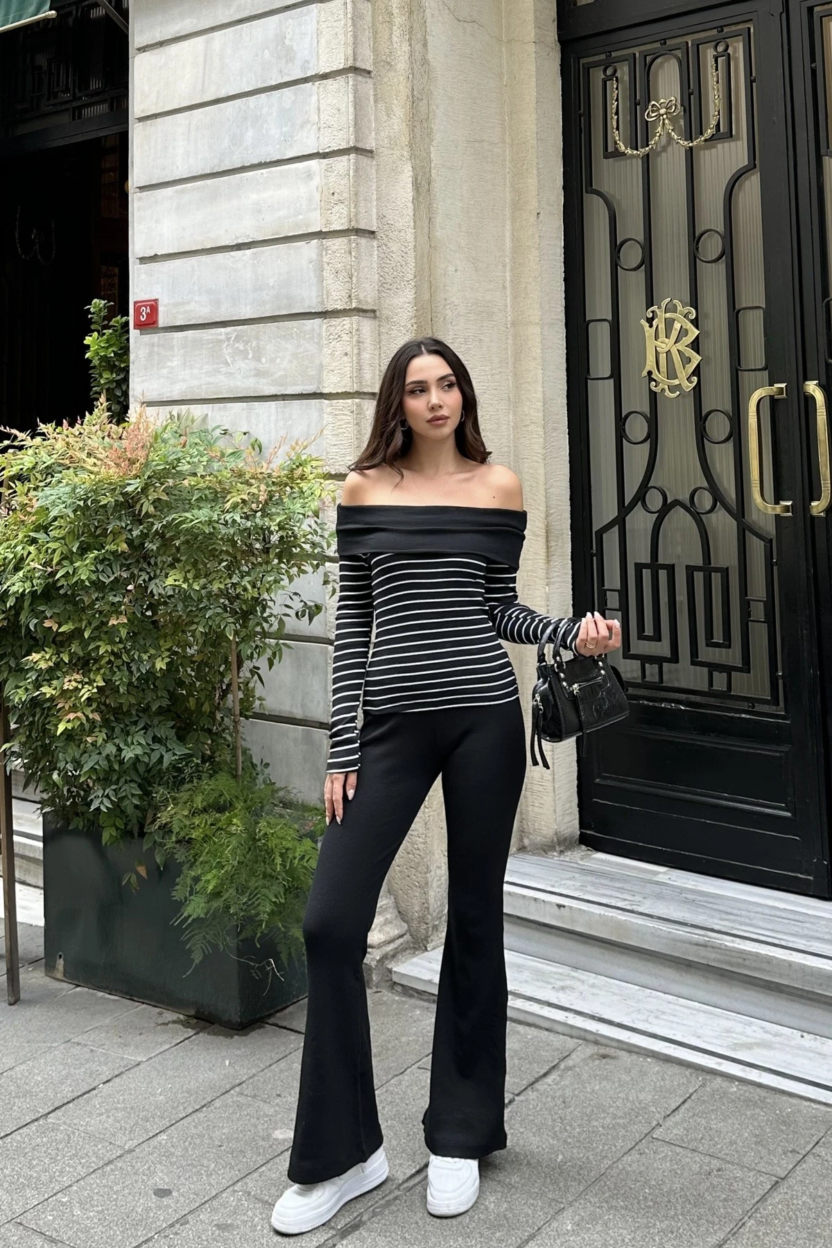 Madonna Yaka Bluz Ispanyol Paça Kaşkorse Takım - SİYAH ÇİZGİLİ