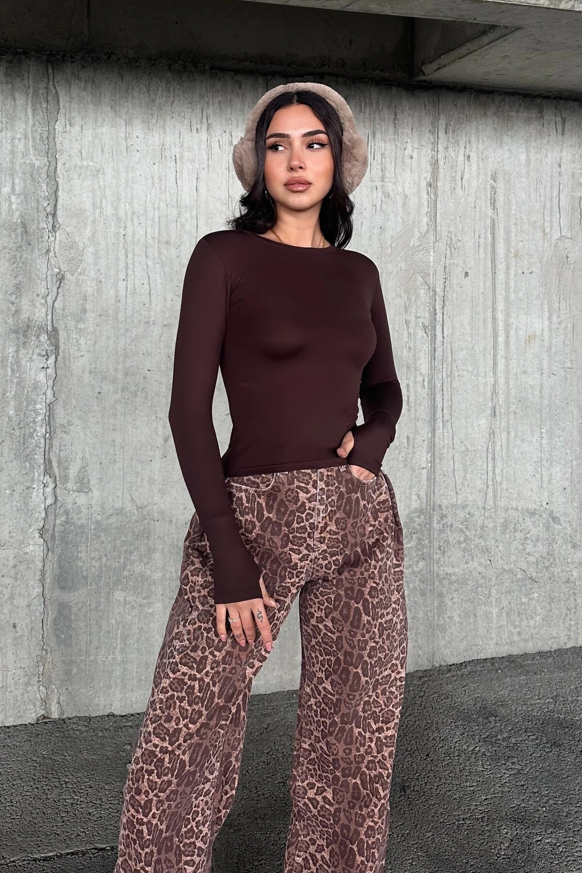 Modal Kumaş Parmak Geçirmeli Uzun Kol Body - kahve