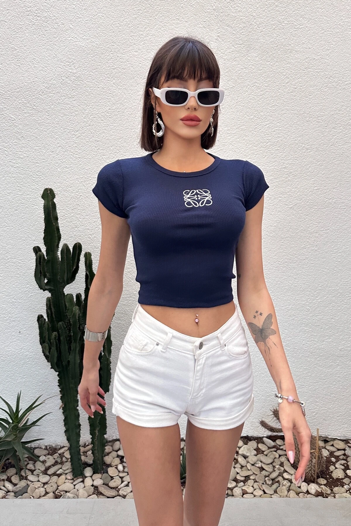 NAKIŞLI KISA KOL KAŞKORSE BLUZ