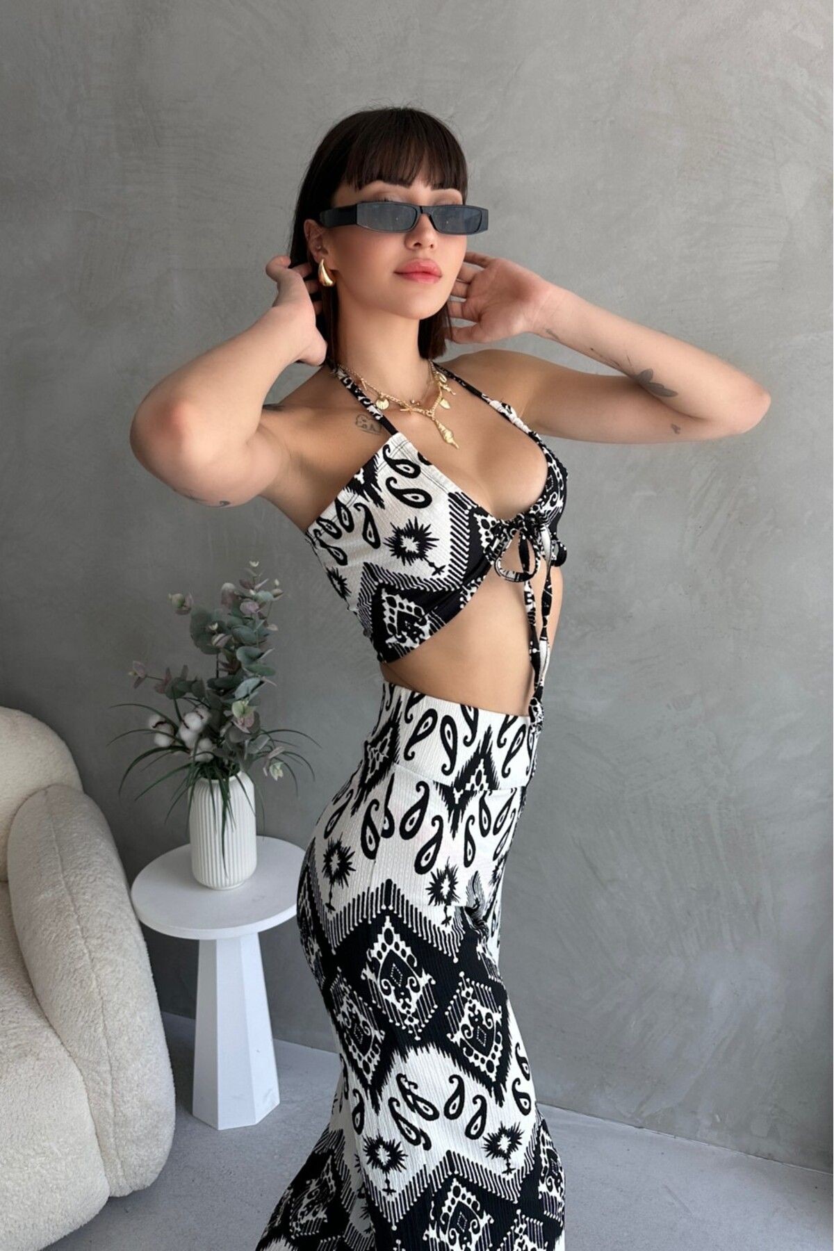 YUMEKO DEKOLTELİ CROP, YÜKSEK BEL BÜRÜMCÜK PANTOLON TAKIM
