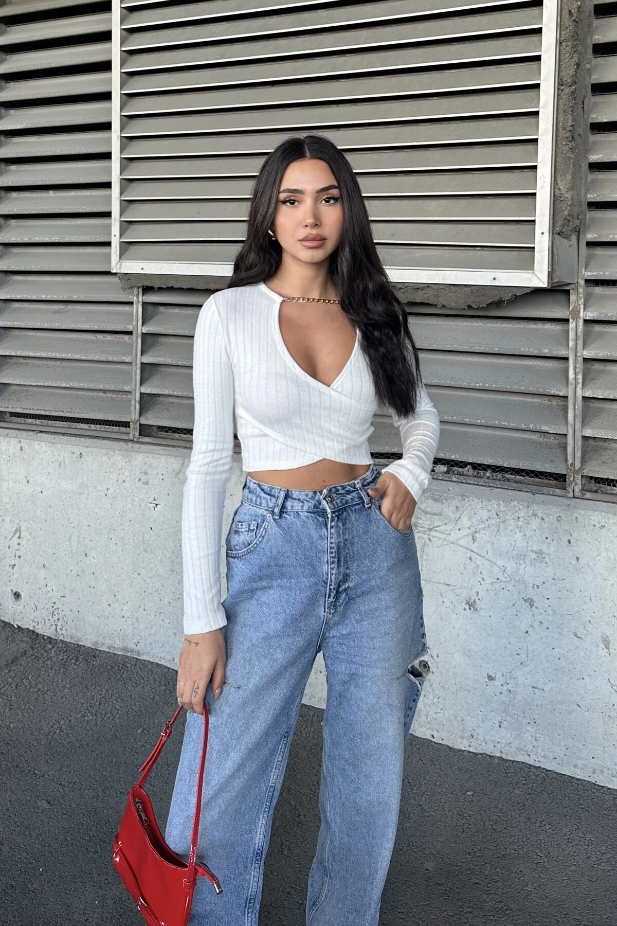 ZİNCİR DETAYLI UZUN KOL CROP