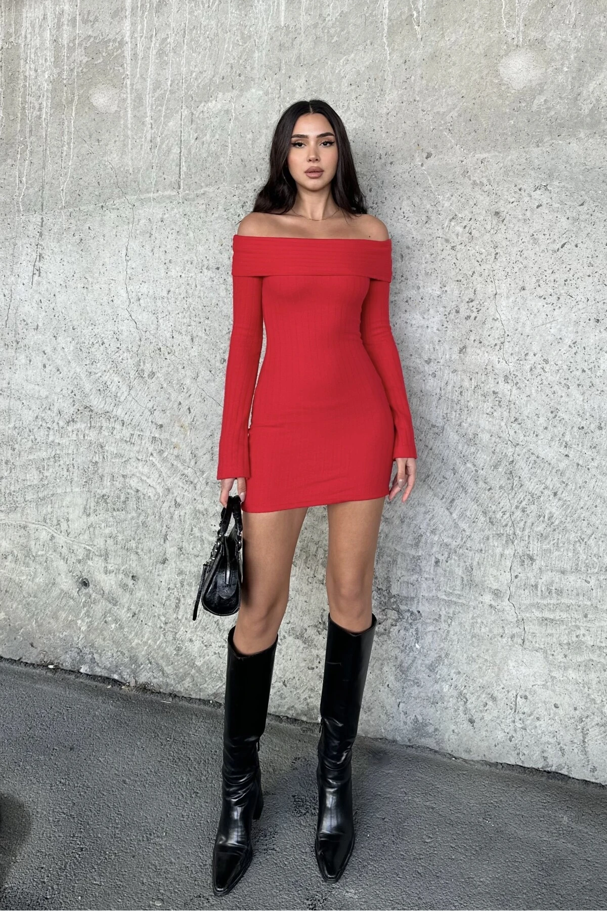 MADONNA YAKA ŞARDONLU TRİKO KISA ELBİSE - kırmızı